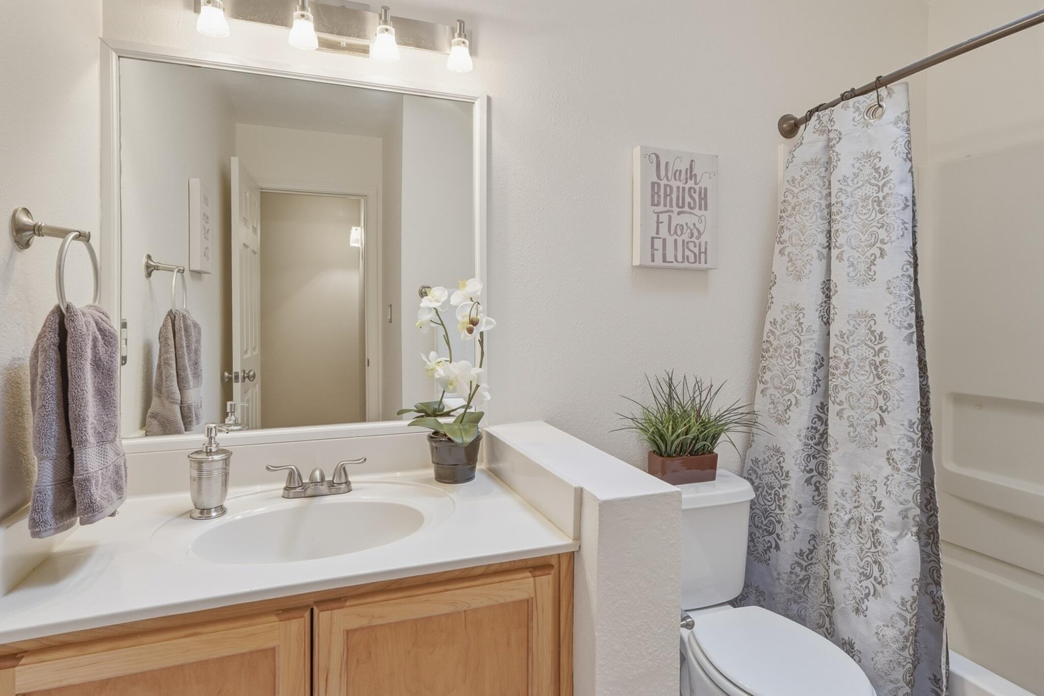 Photo 3 — 1400 Blossom Wood Place NW