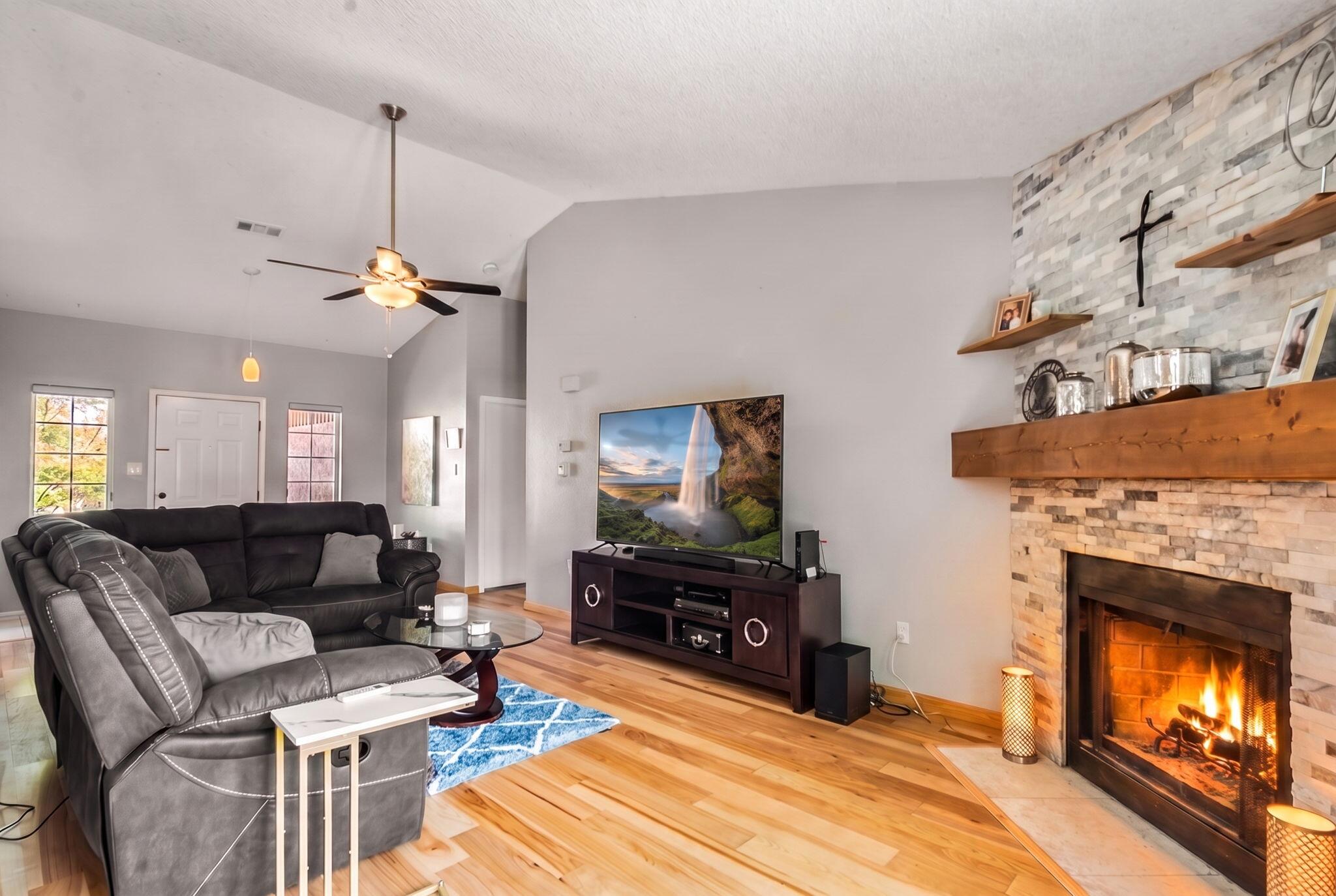 Photo 18 — 7200 Grange Avenue NW