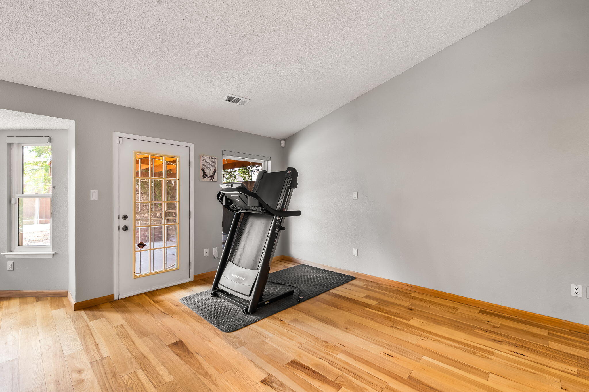 Photo 10 — 7200 Grange Avenue NW