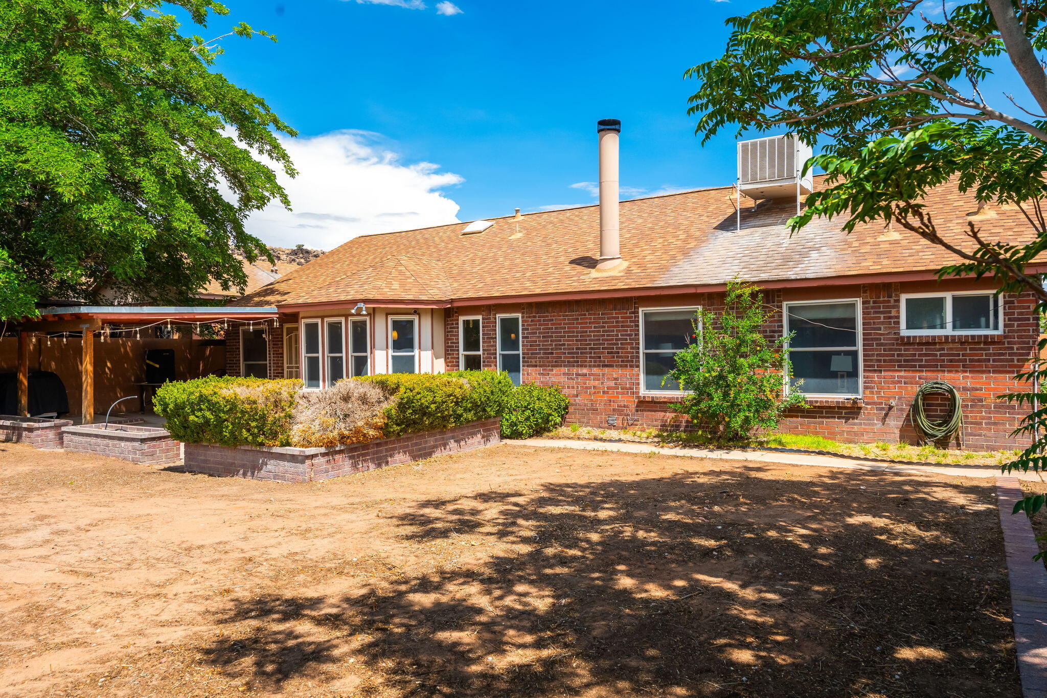Photo 4 — 7200 Grange Avenue NW