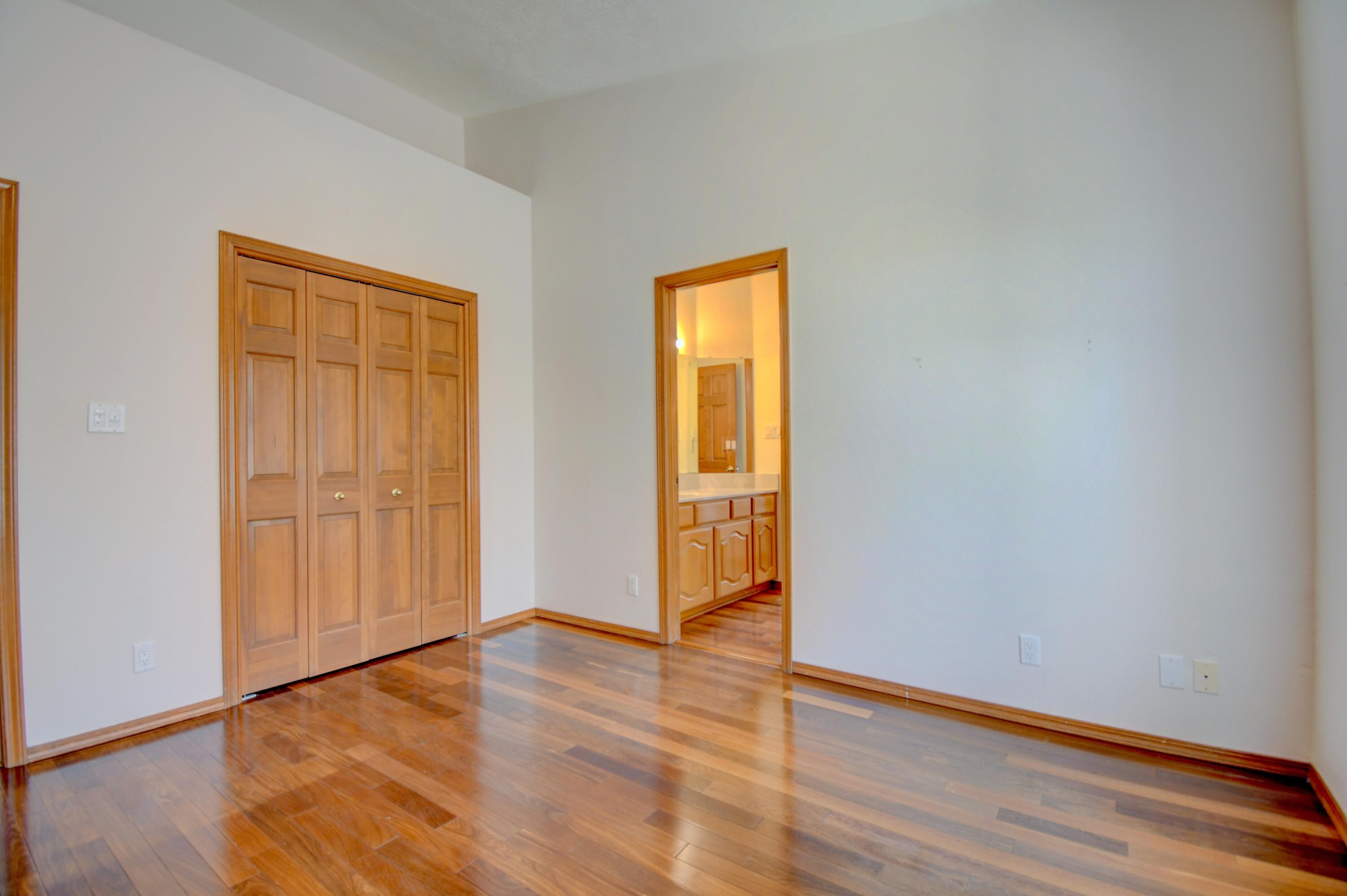 Photo 18 — 12700 Punta De Vista Place NE