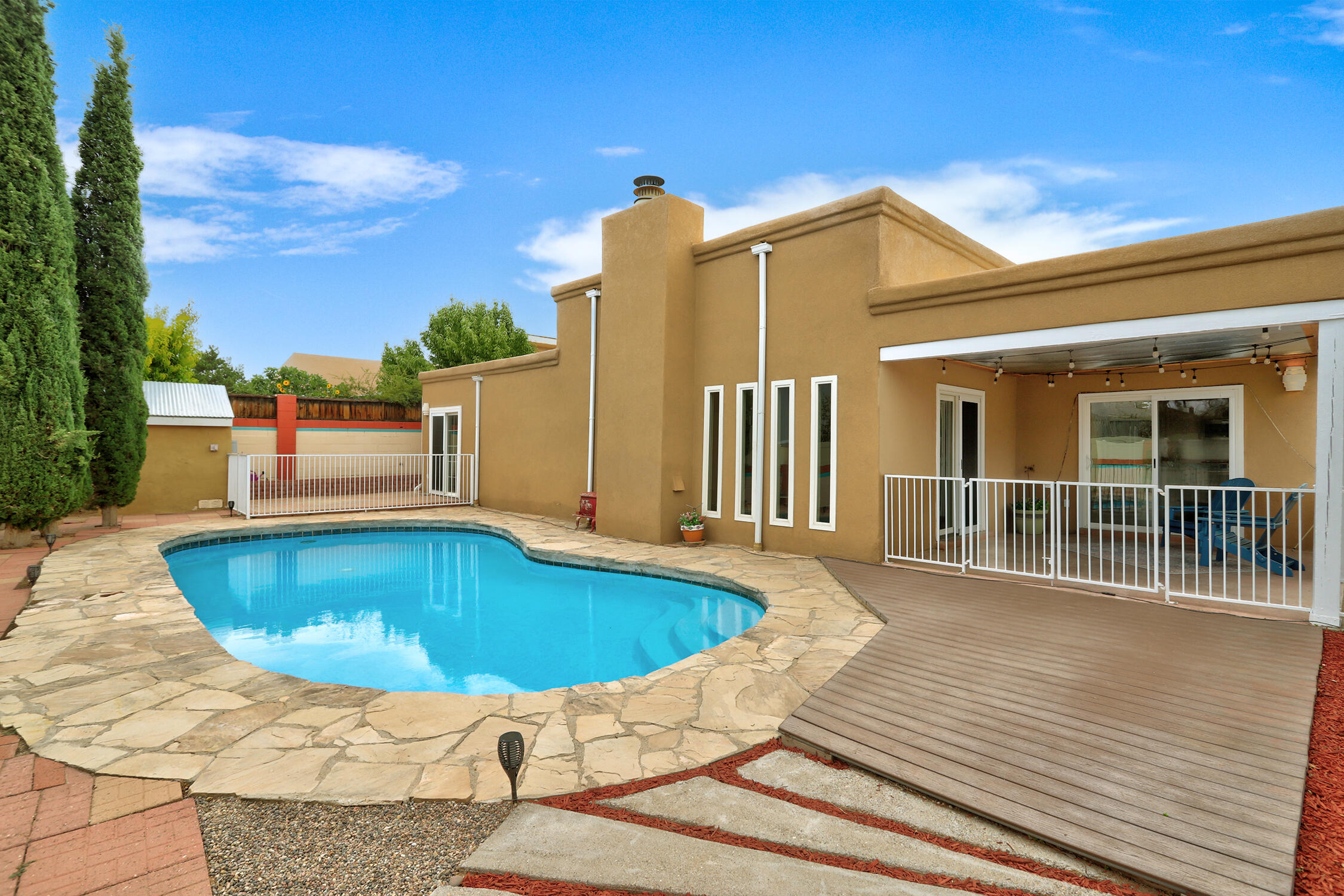 Photo 16 — 9211 Cascajo Drive NE