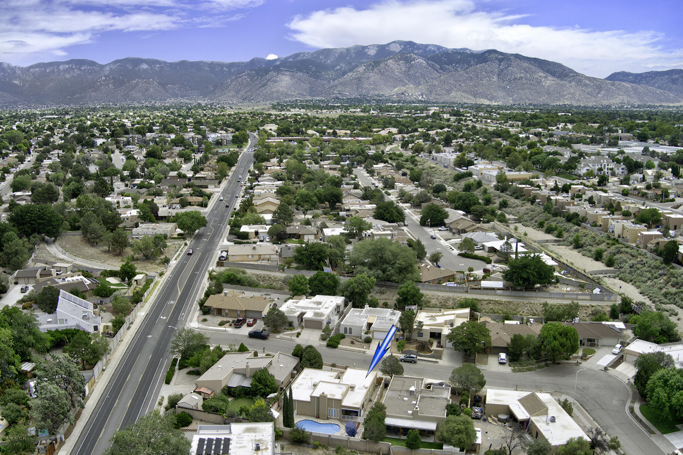 Photo 10 — 9211 Cascajo Drive NE