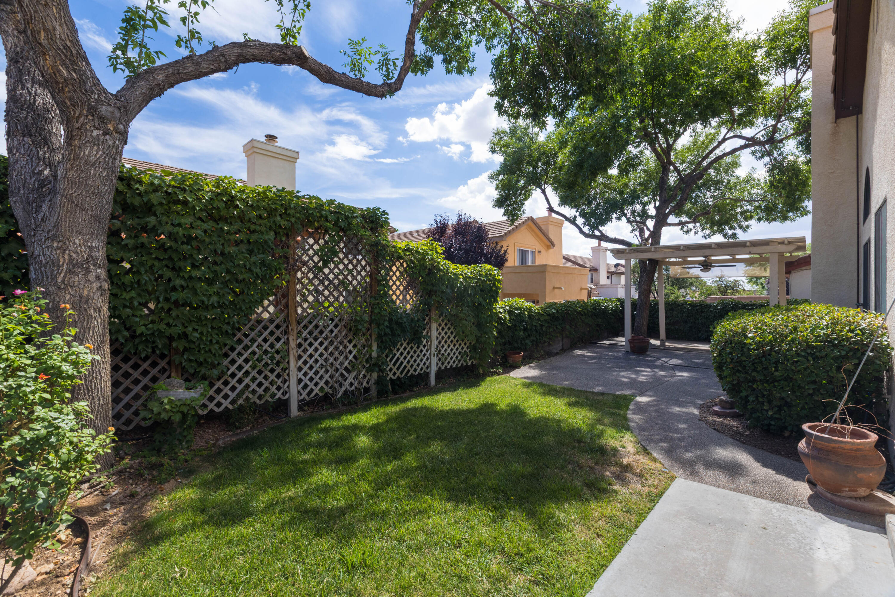 Photo 11 — 7816 Oakland Avenue NE