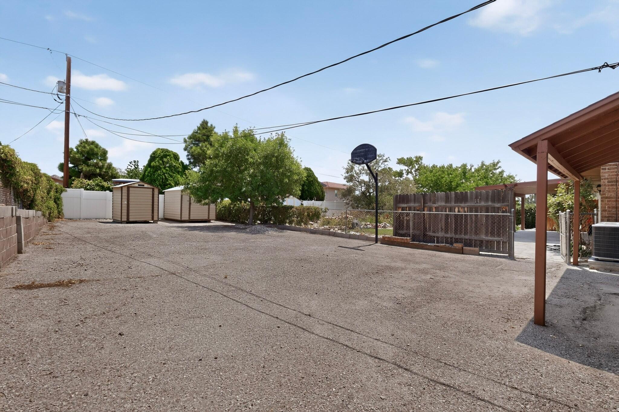 Photo 20 — 206 Wells Drive NE