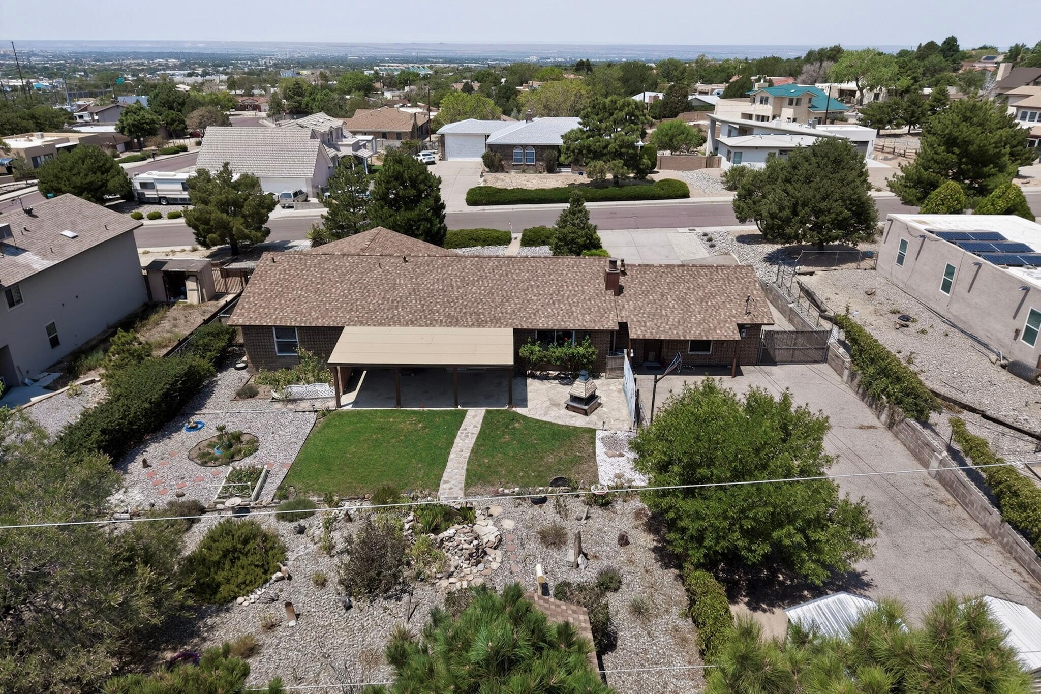 Photo 6 — 206 Wells Drive NE