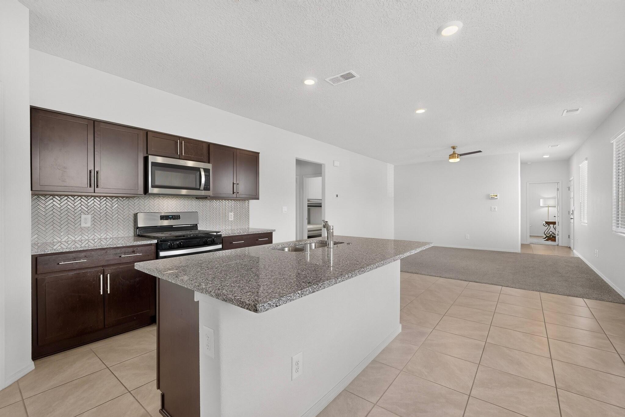 Photo 19 — 10604 Valedon Lane SW