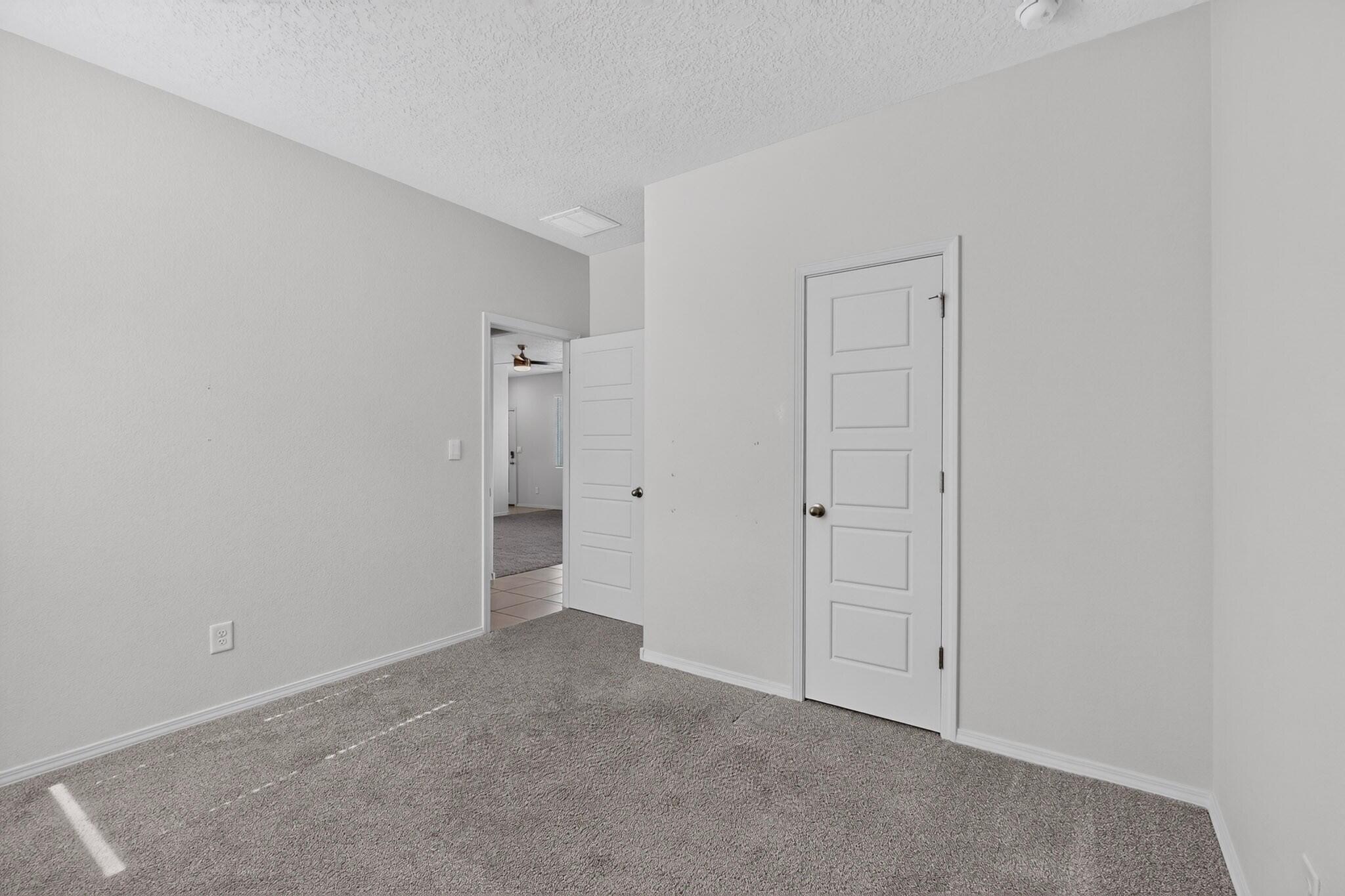 Photo 4 — 10604 Valedon Lane SW