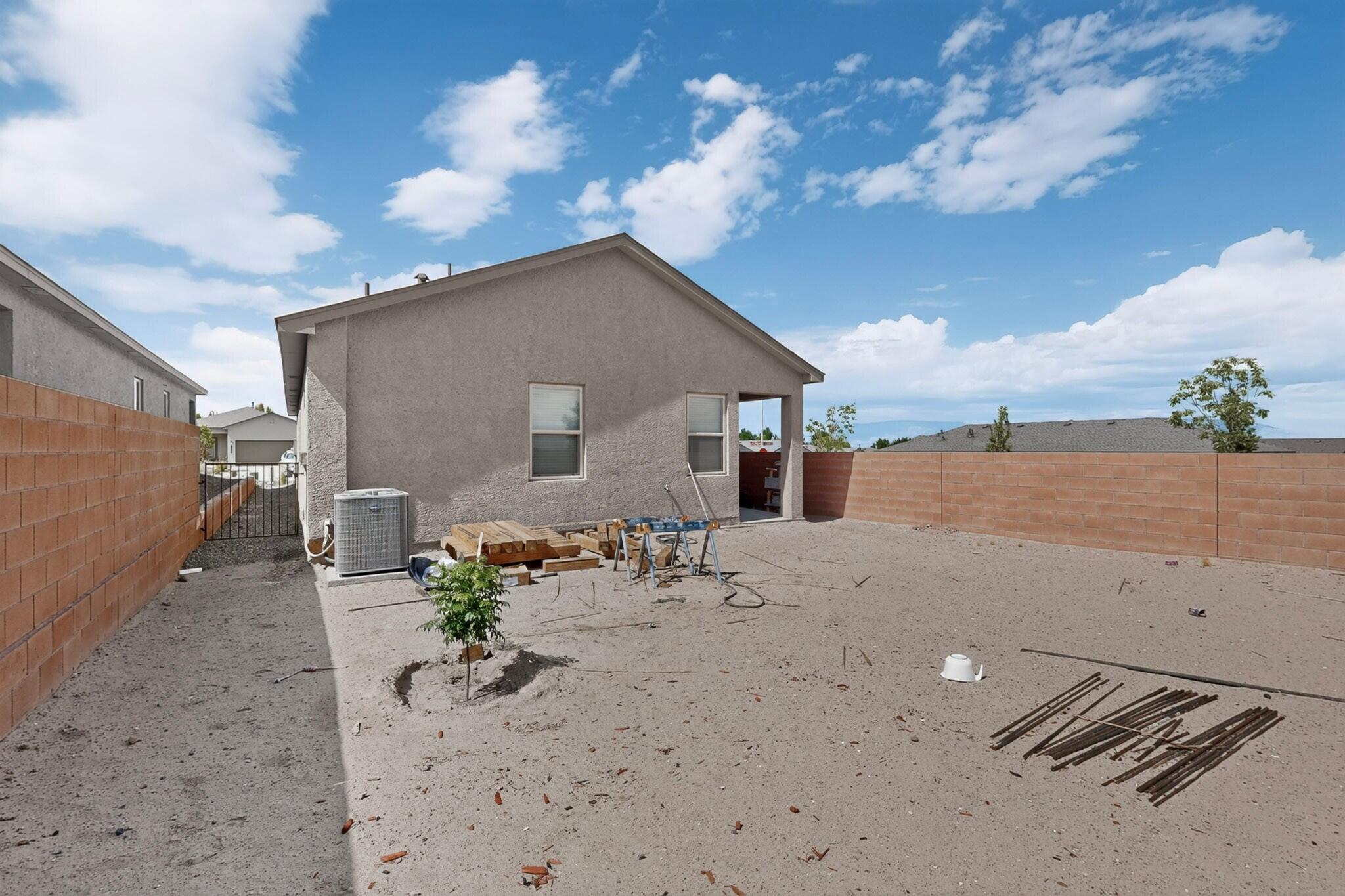 Photo 11 — 10604 Valedon Lane SW