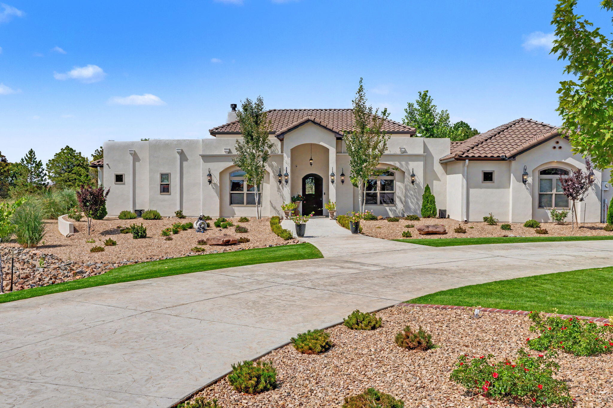 Photo 13 — 10511 San Antonio Drive NE
