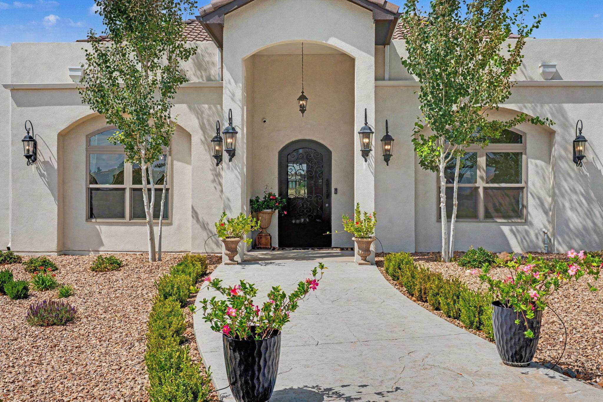 Photo 11 — 10511 San Antonio Drive NE