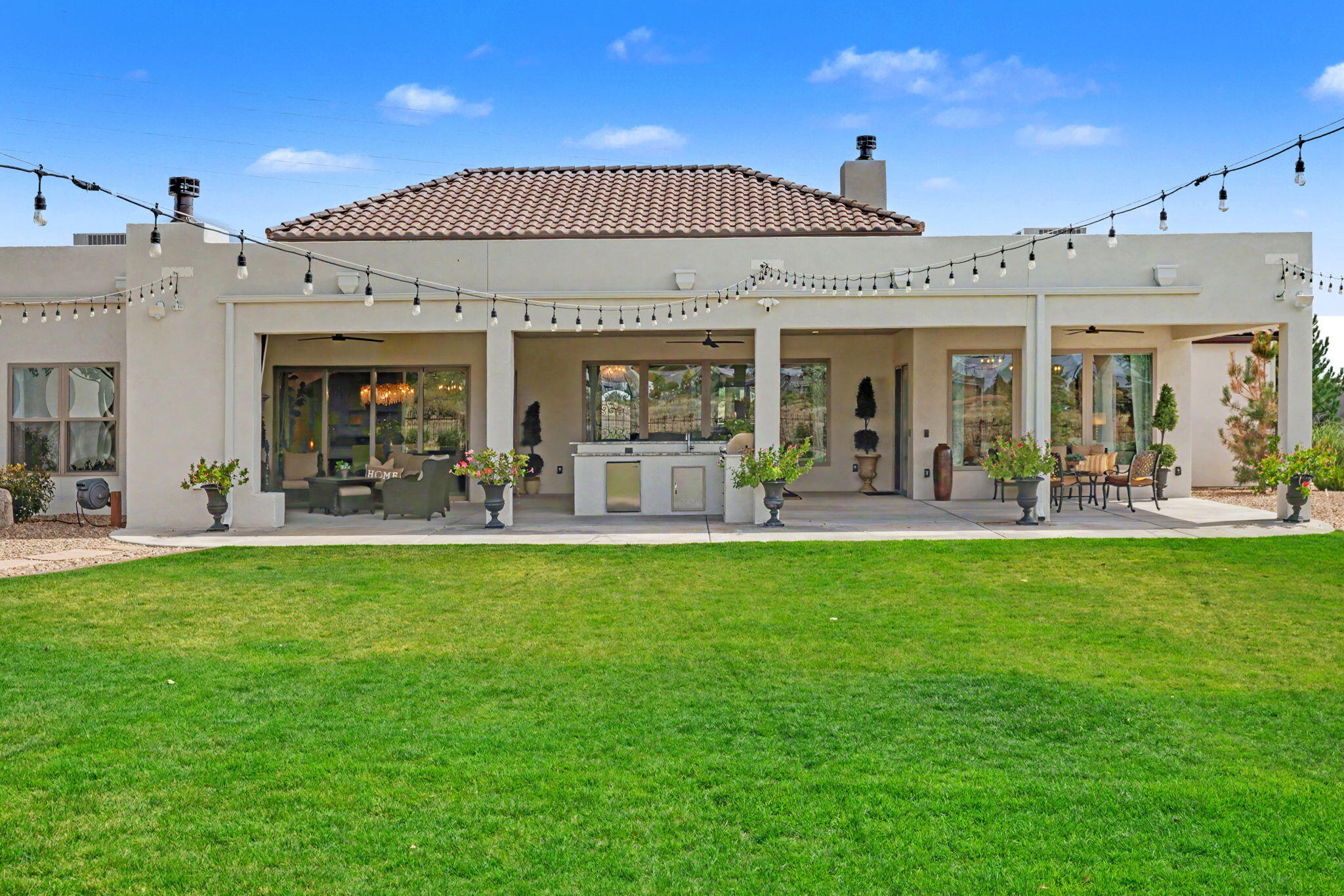 Photo 10 — 10511 San Antonio Drive NE