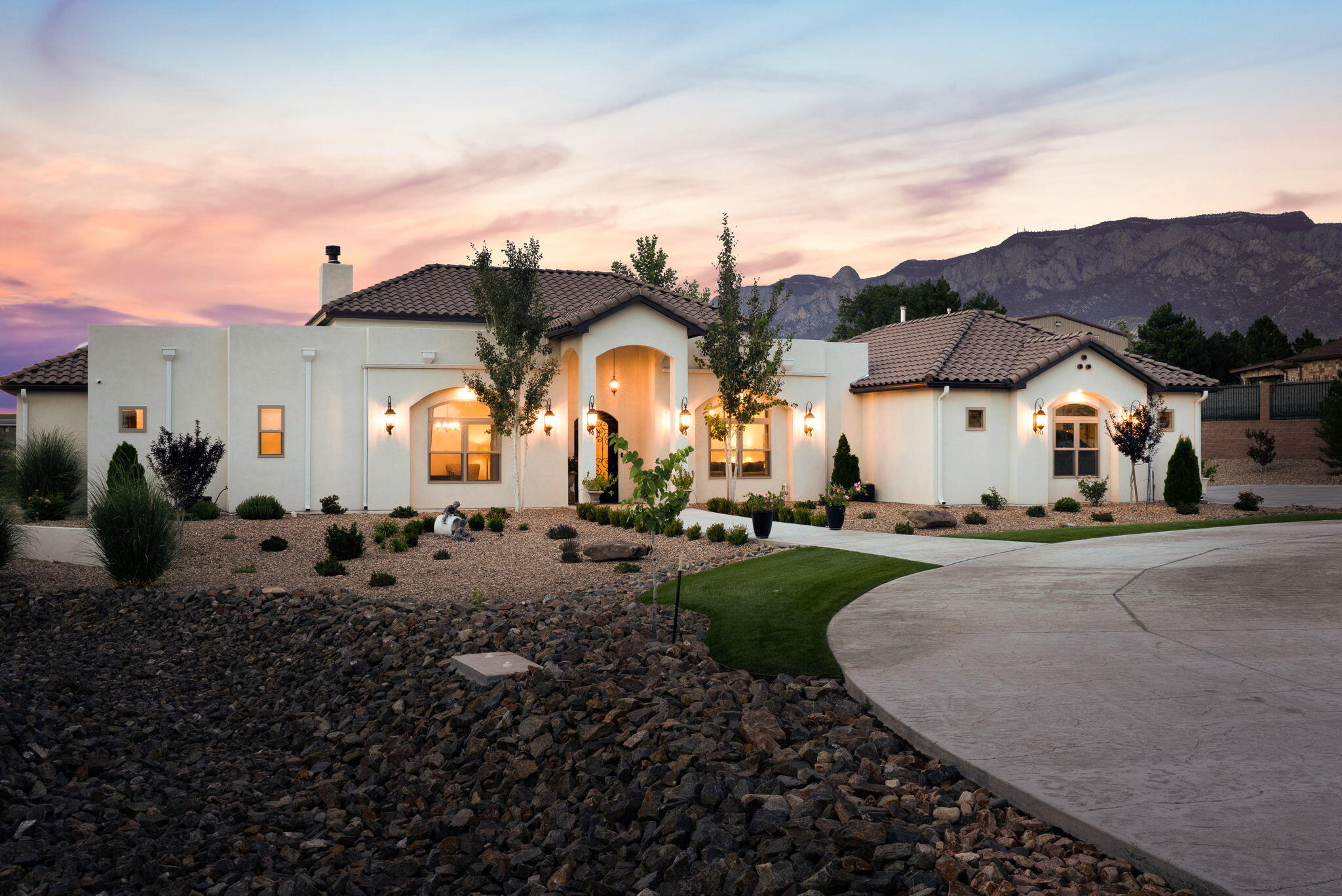 Photo 4 — 10511 San Antonio Drive NE