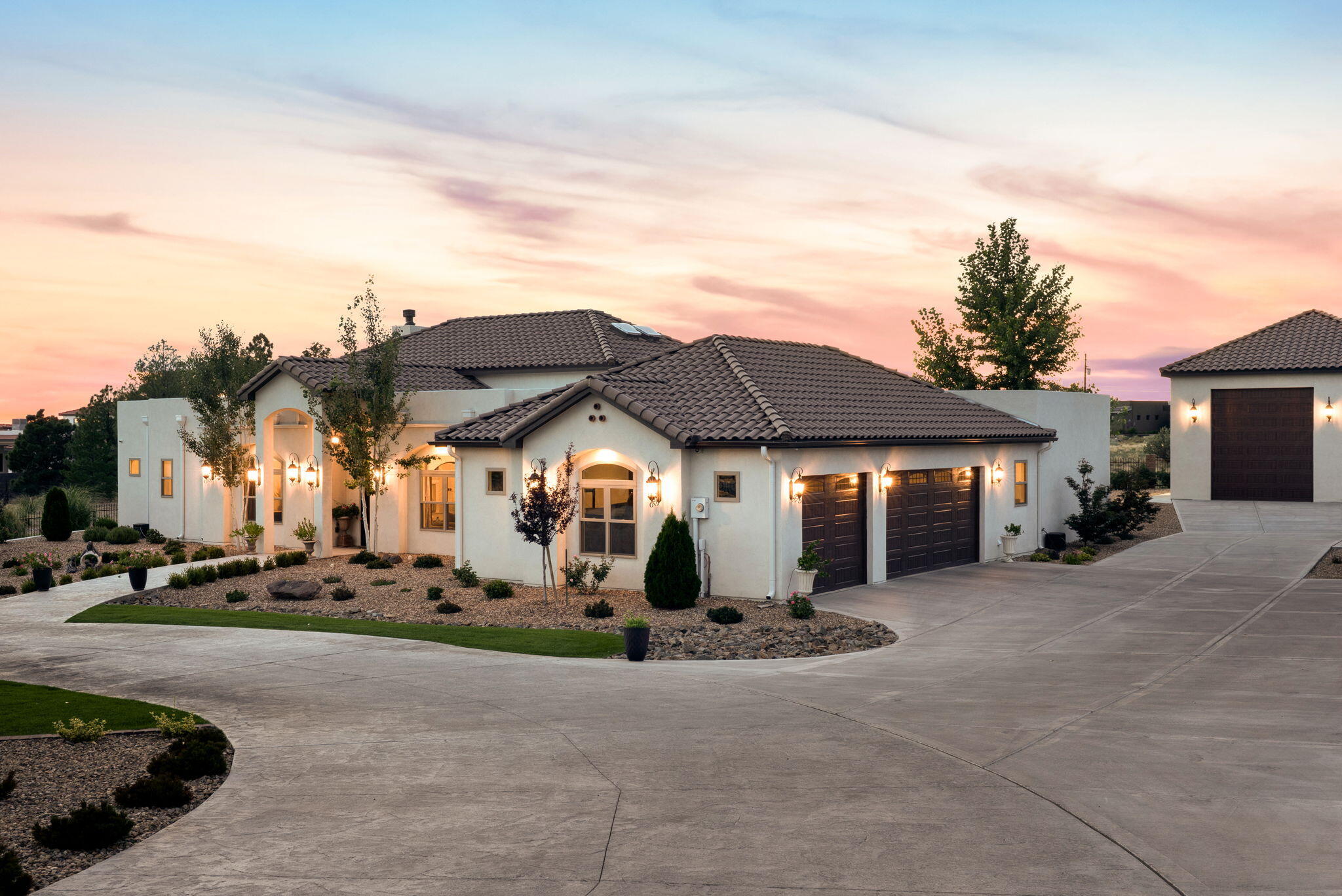 Photo 7 — 10511 San Antonio Drive NE
