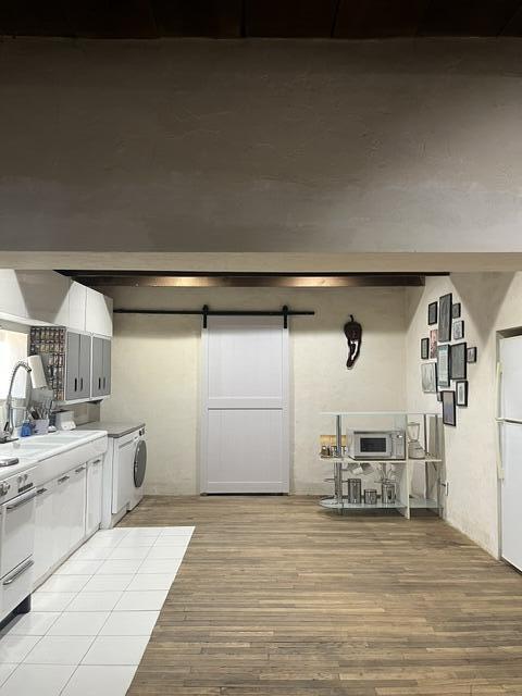 Photo 9 — 1511 Blake Road SW