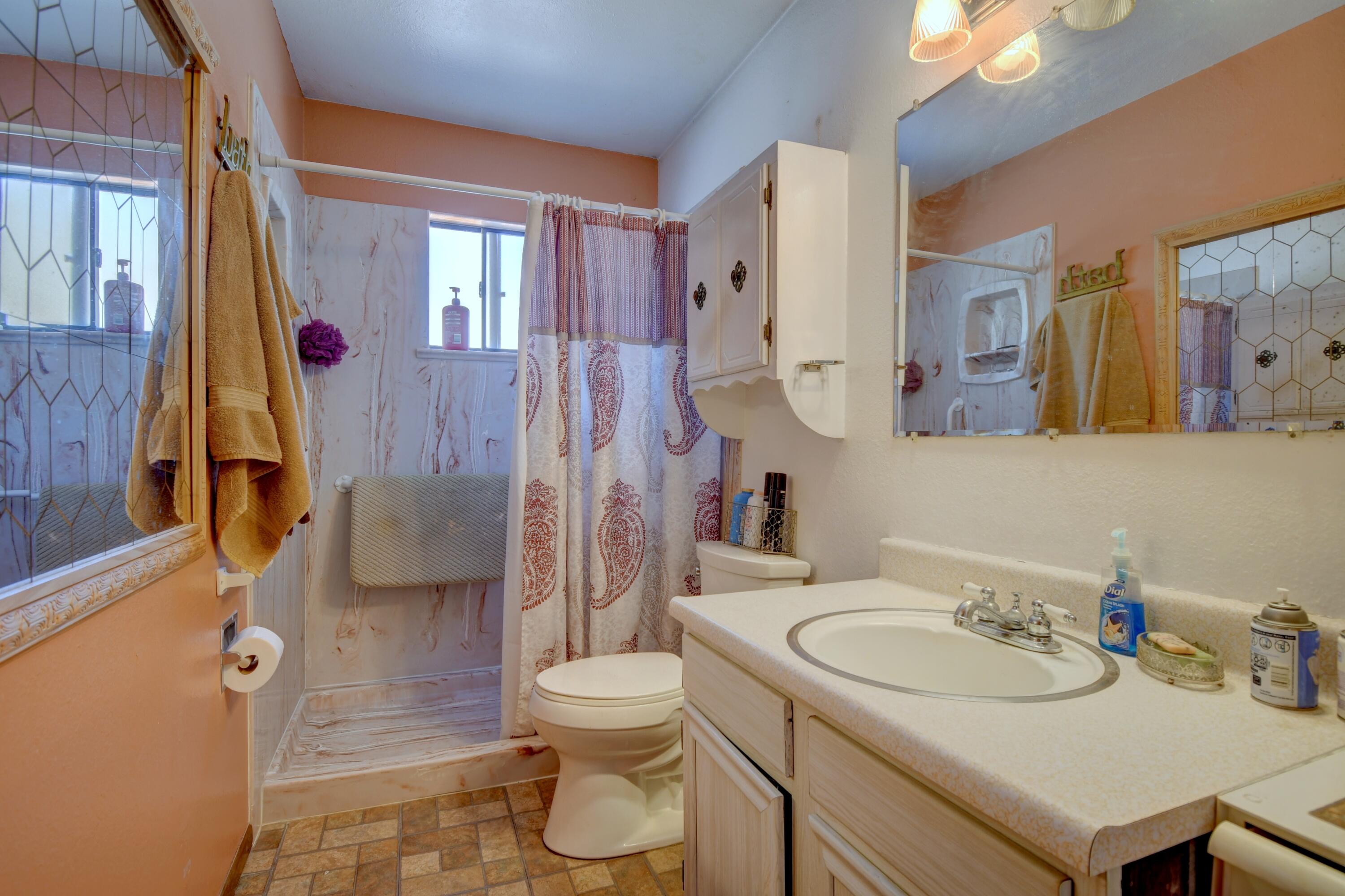 Photo 13 — 1513 Aragon Road SW