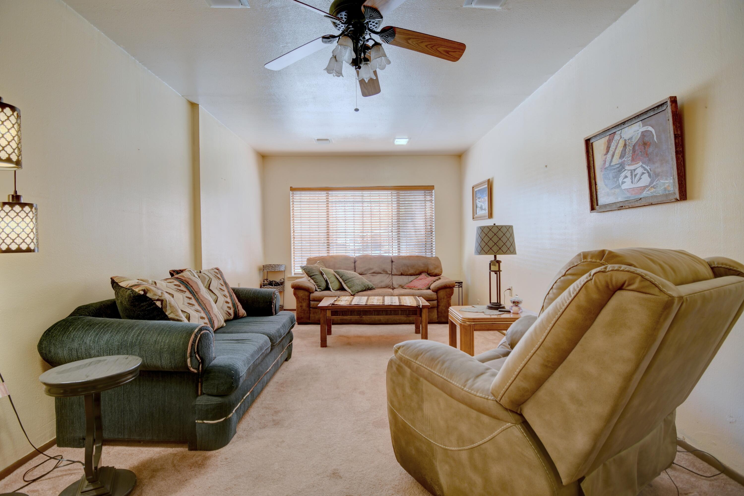 Photo 6 — 1513 Aragon Road SW