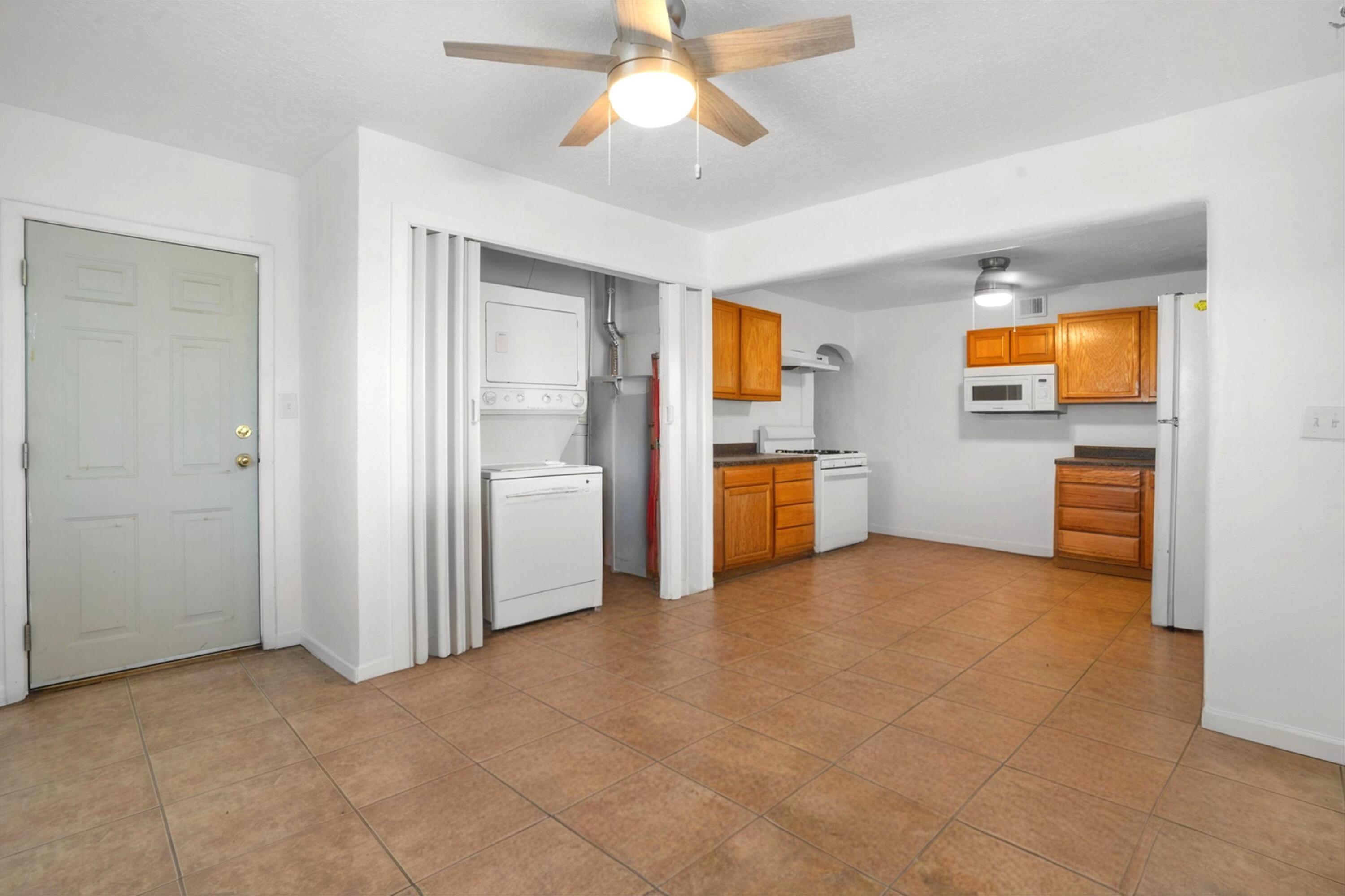 Photo 6 — 9621 Central Avenue NW C