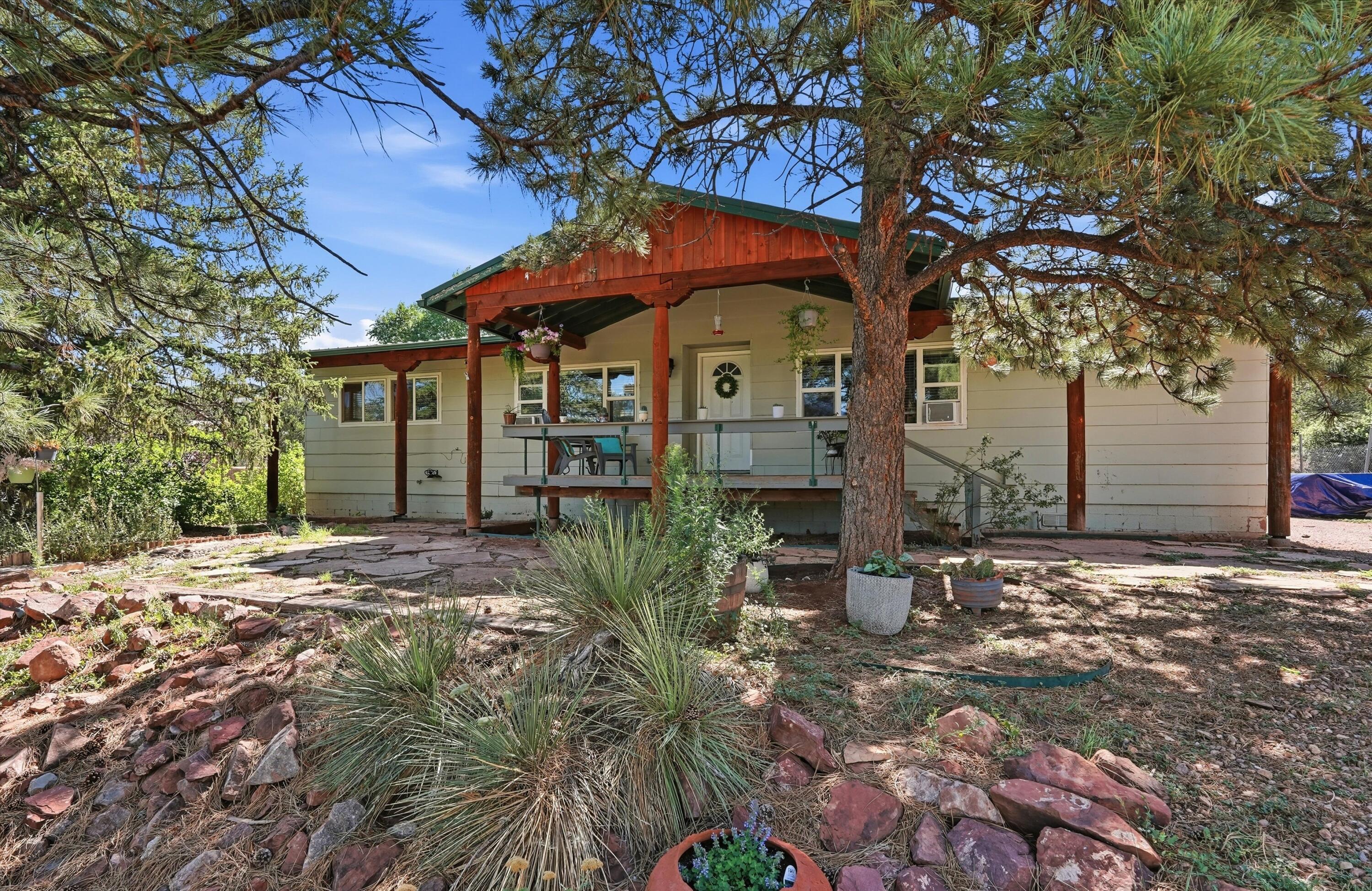33 Jennifer Drive, Sandia Park, NM 87047