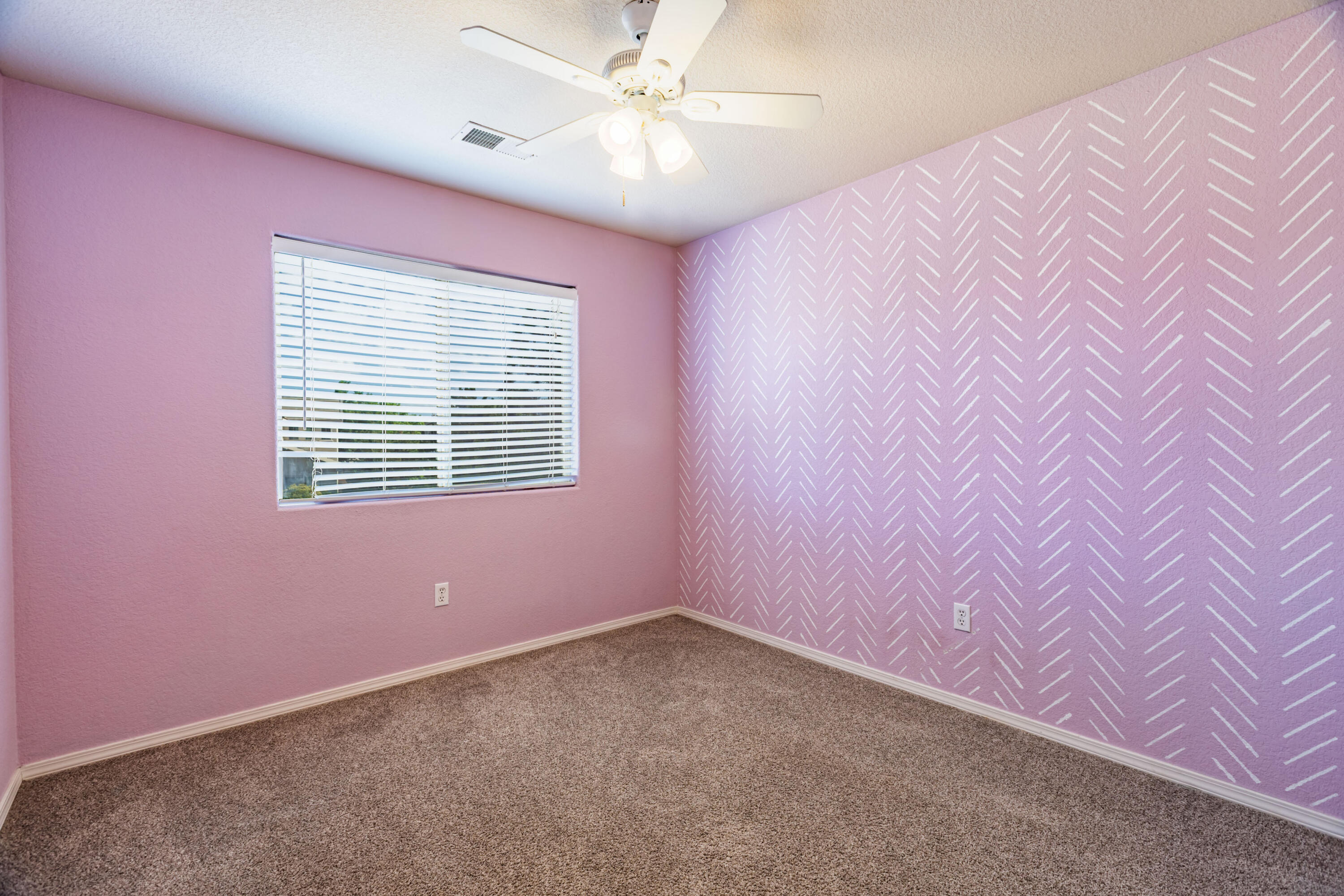 Photo 4 — 1014 Toscana Drive SE