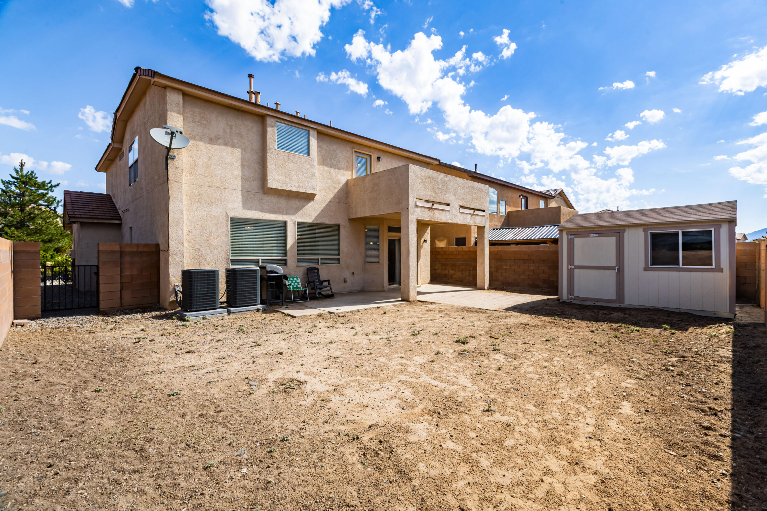 Photo 9 — 1014 Toscana Drive SE