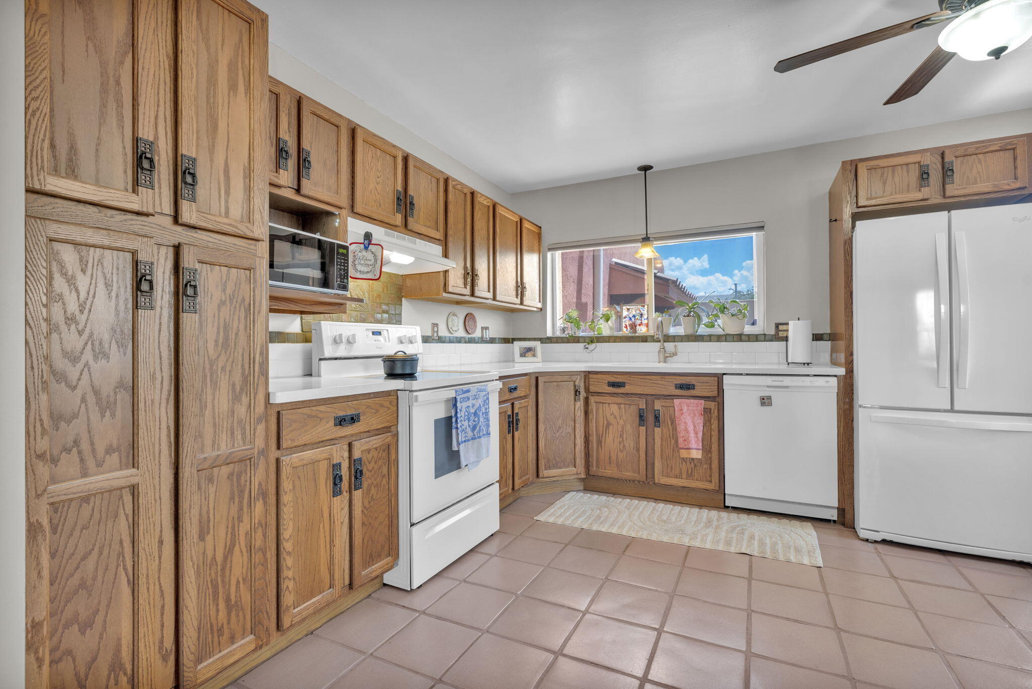 Photo 14 — 2213 Dora Avenue NW