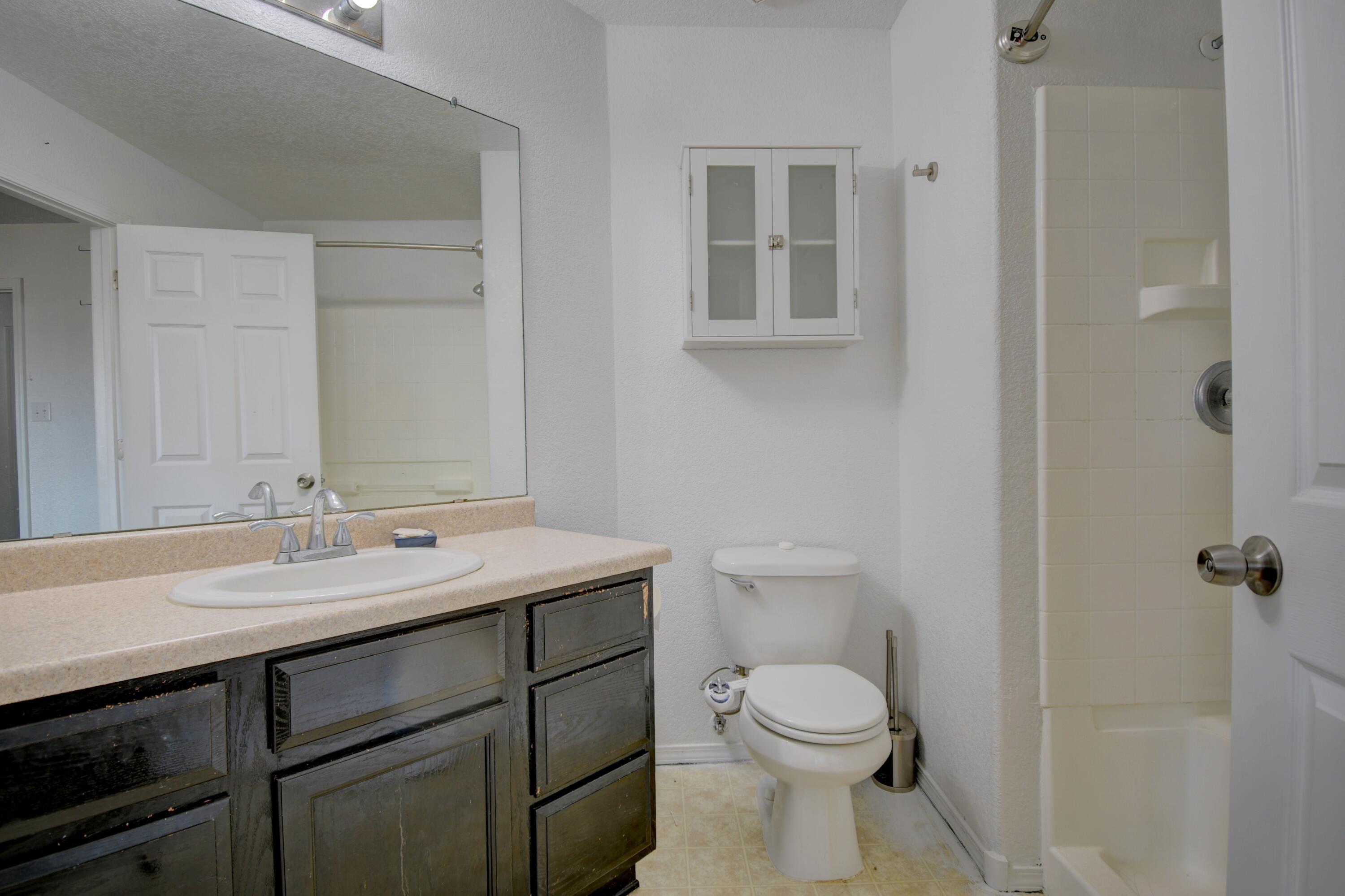 Photo 11 — 440 2nd Street SW