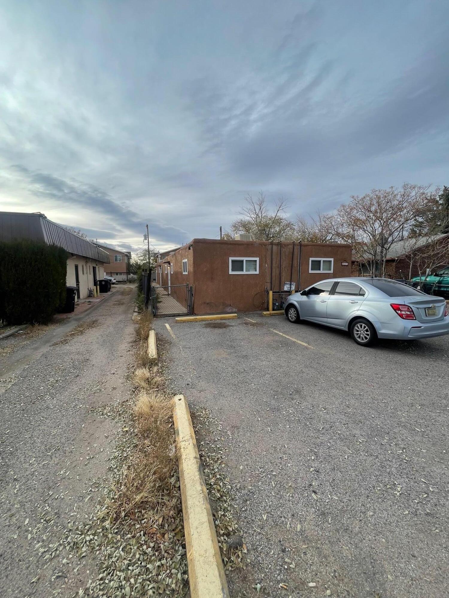 525 Valencia Drive SE, Albuquerque, NM 87108