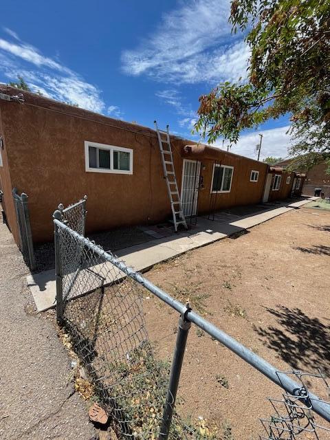 Photo 8 — 525 Valencia Drive SE