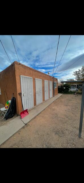 Photo 15 — 525 Valencia Drive SE