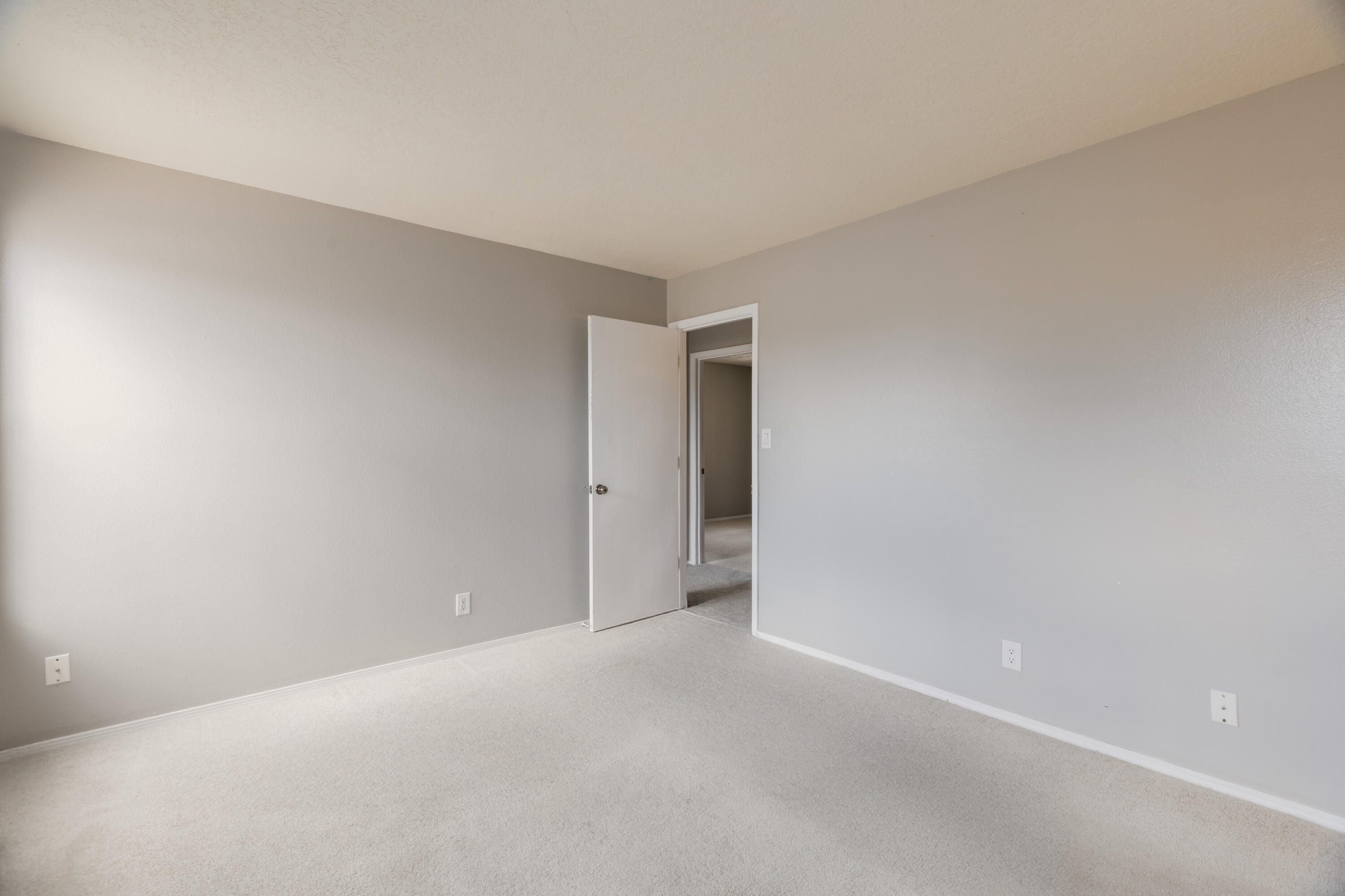 Photo 10 — 1816 Peach Road NE
