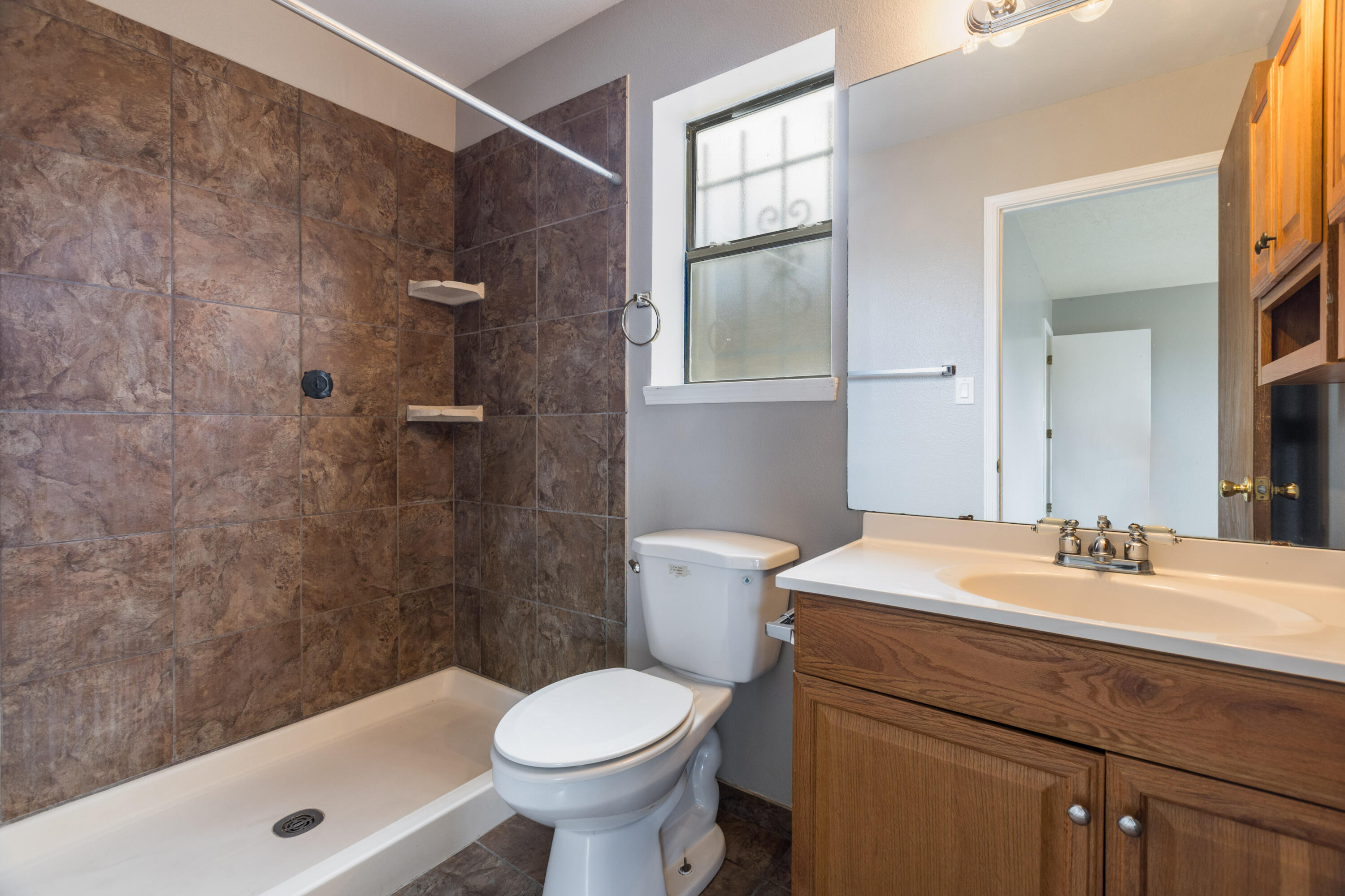 Photo 9 — 1816 Peach Road NE