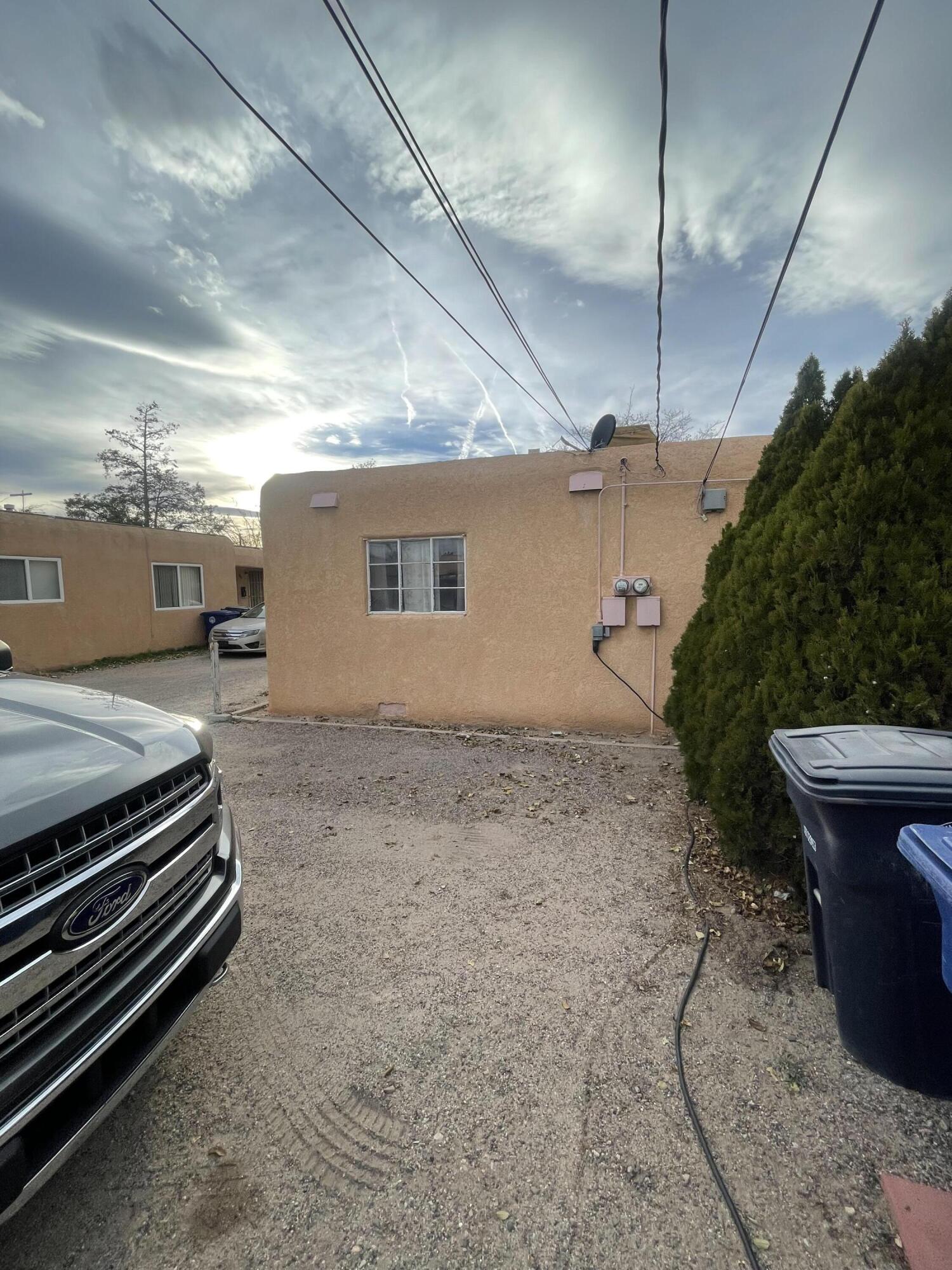 Photo 3 — 610 San Pedro Drive SE