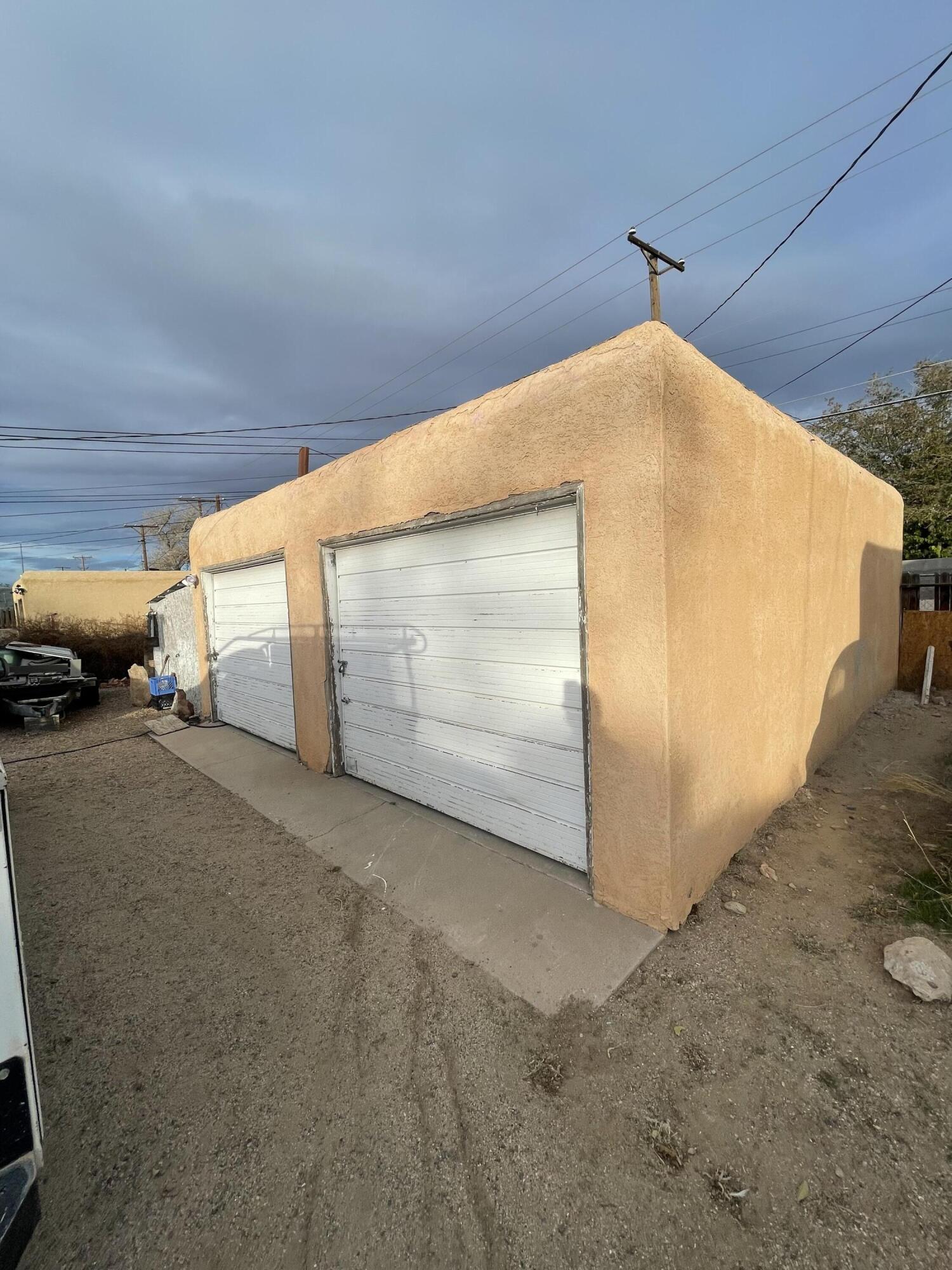 Photo 4 — 610 San Pedro Drive SE