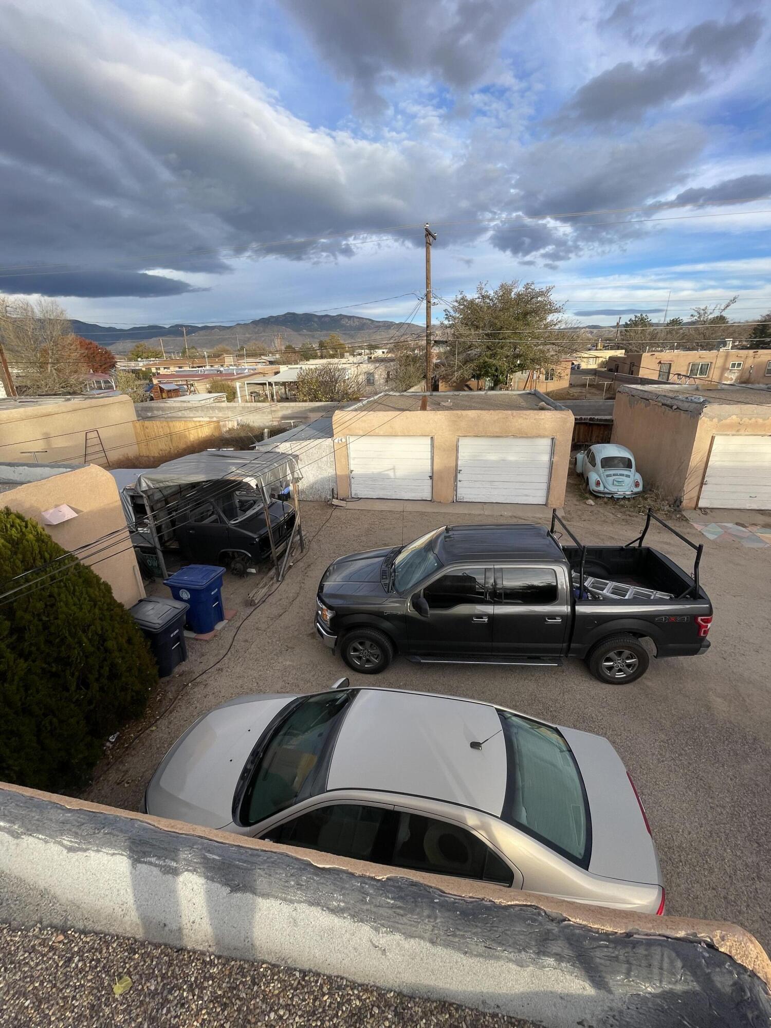 Photo 5 — 610 San Pedro Drive SE