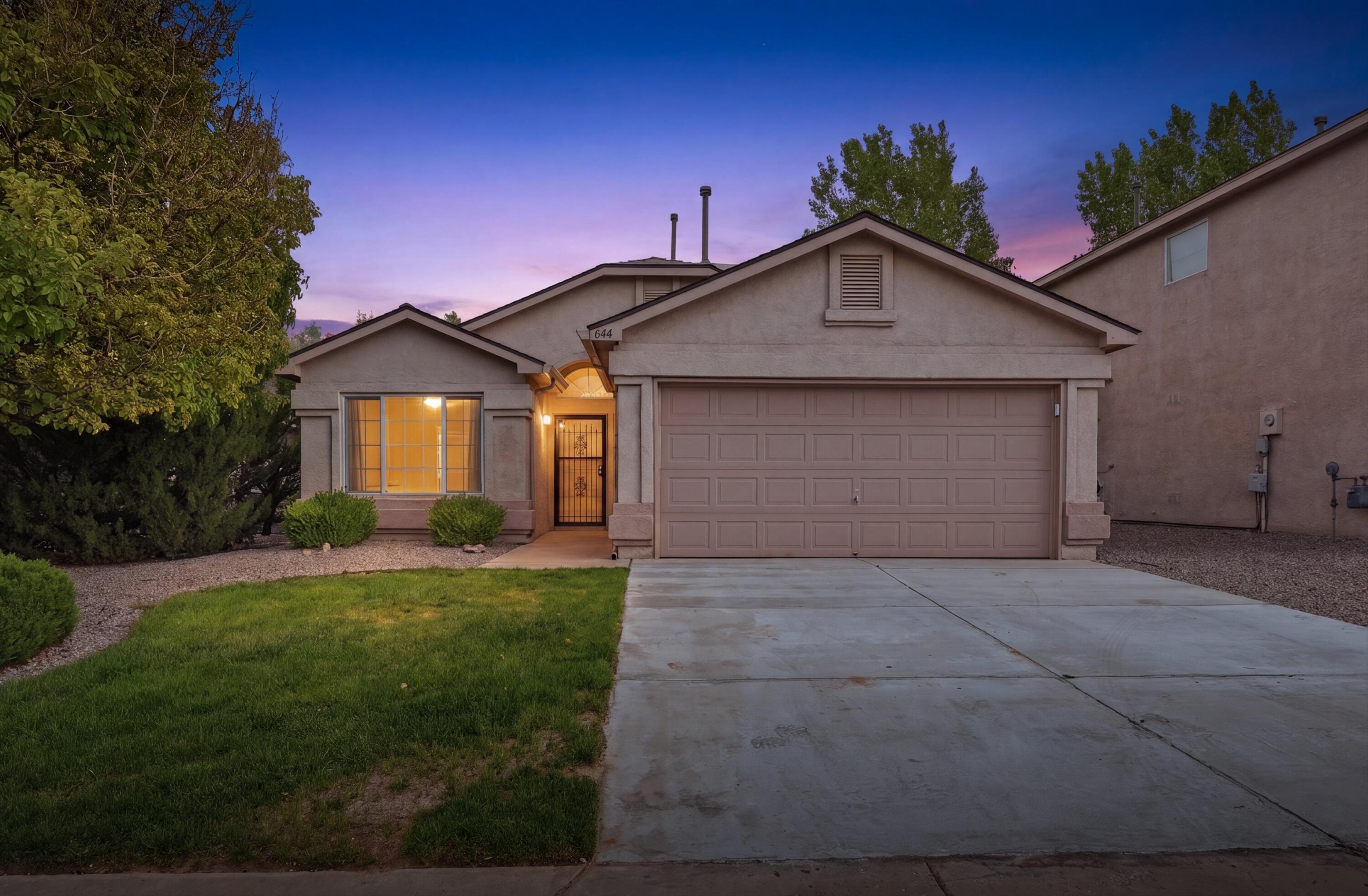644 Valley Meadows Drive NE, Rio Rancho, NM 87144
