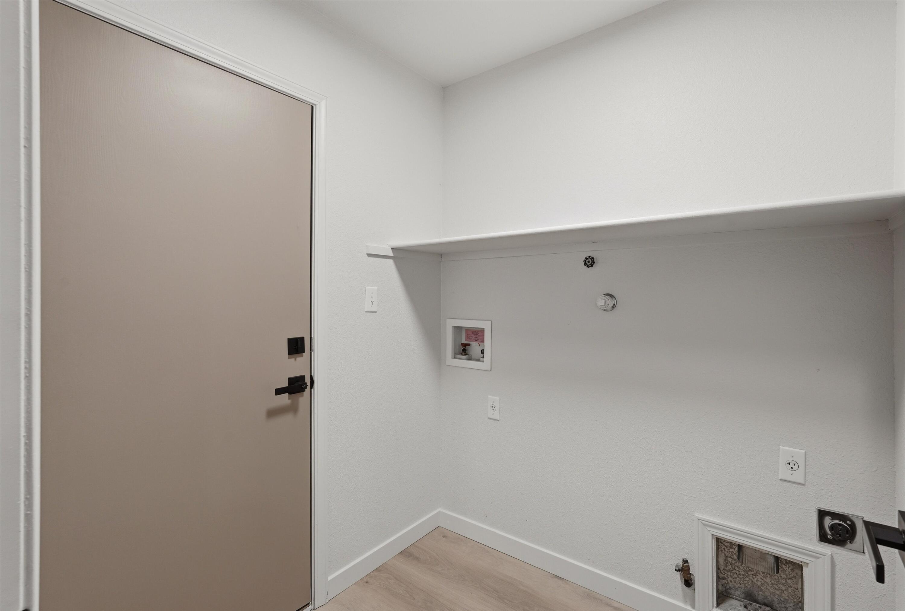 Photo 10 — 644 Valley Meadows Drive NE
