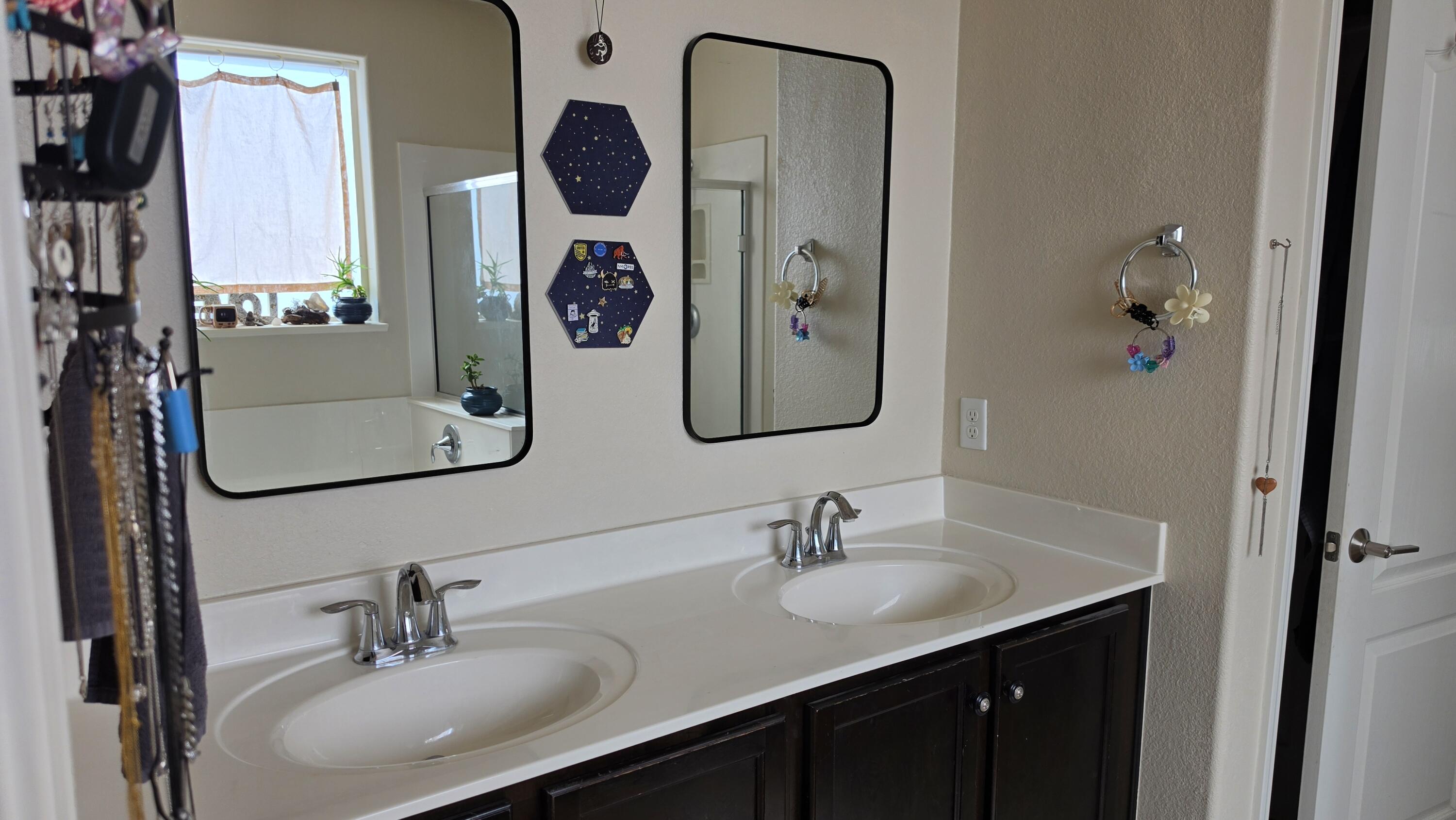 Photo 20 — 2404 Cunningham Avenue SE