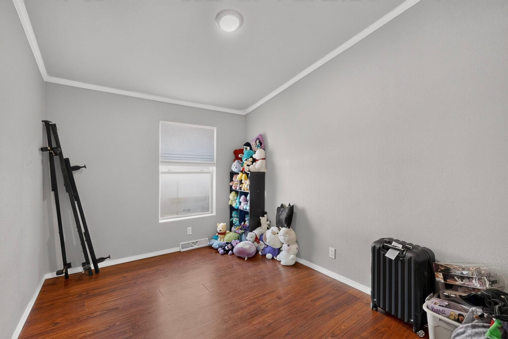 Photo 12 — 8842 Odin Road SW