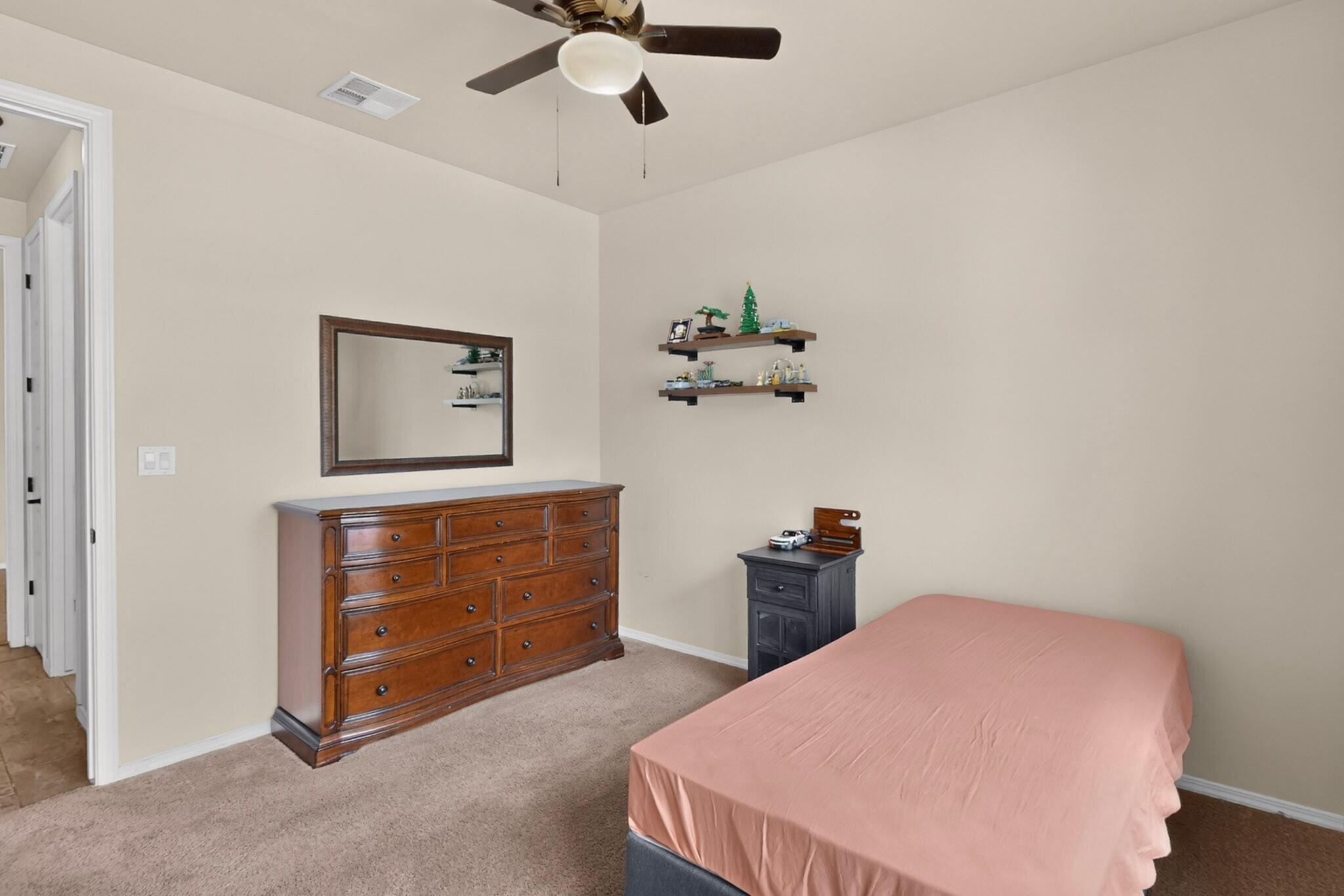 Photo 6 — 139 Suez Road NE