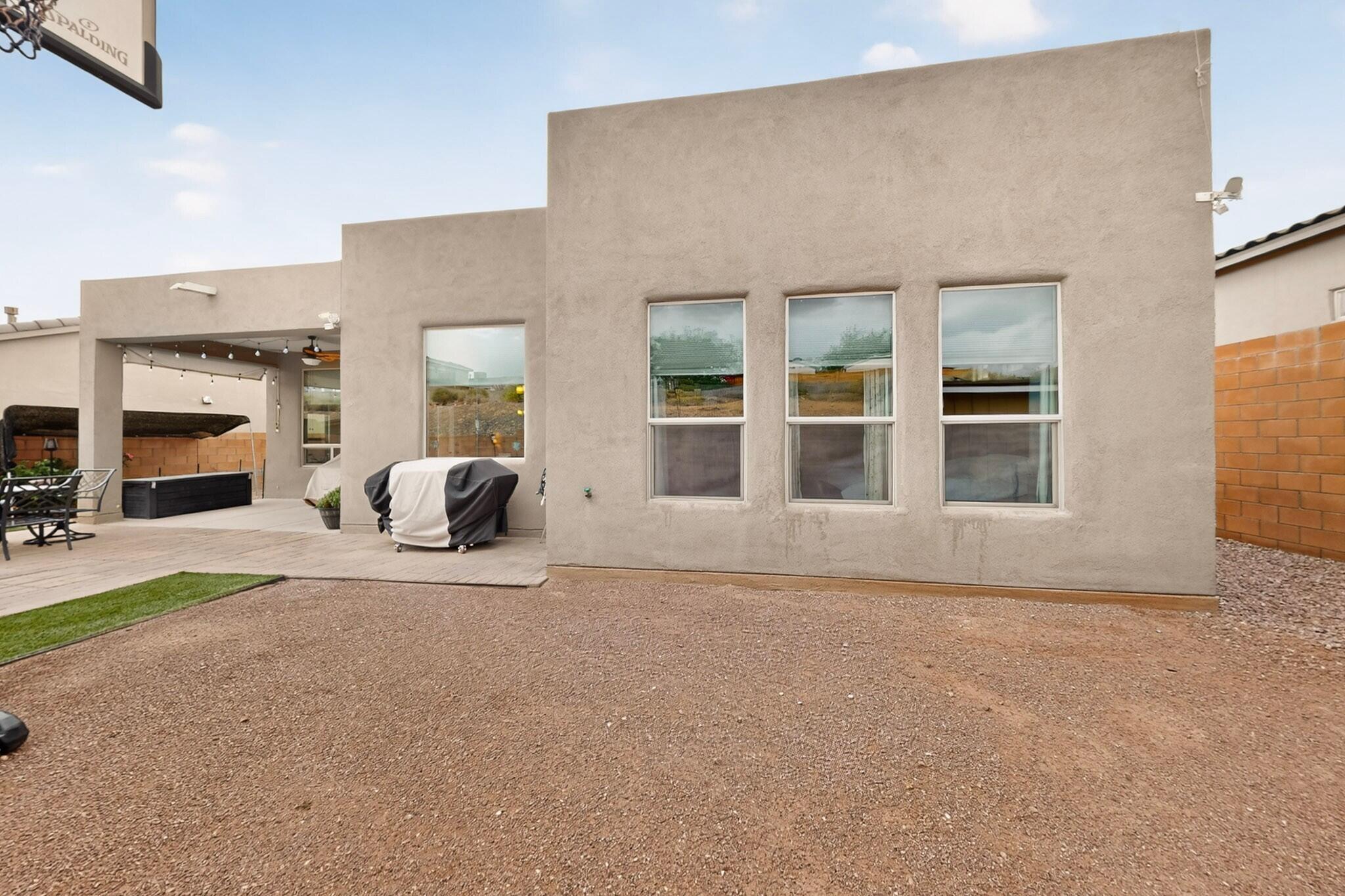 Photo 17 — 139 Suez Road NE