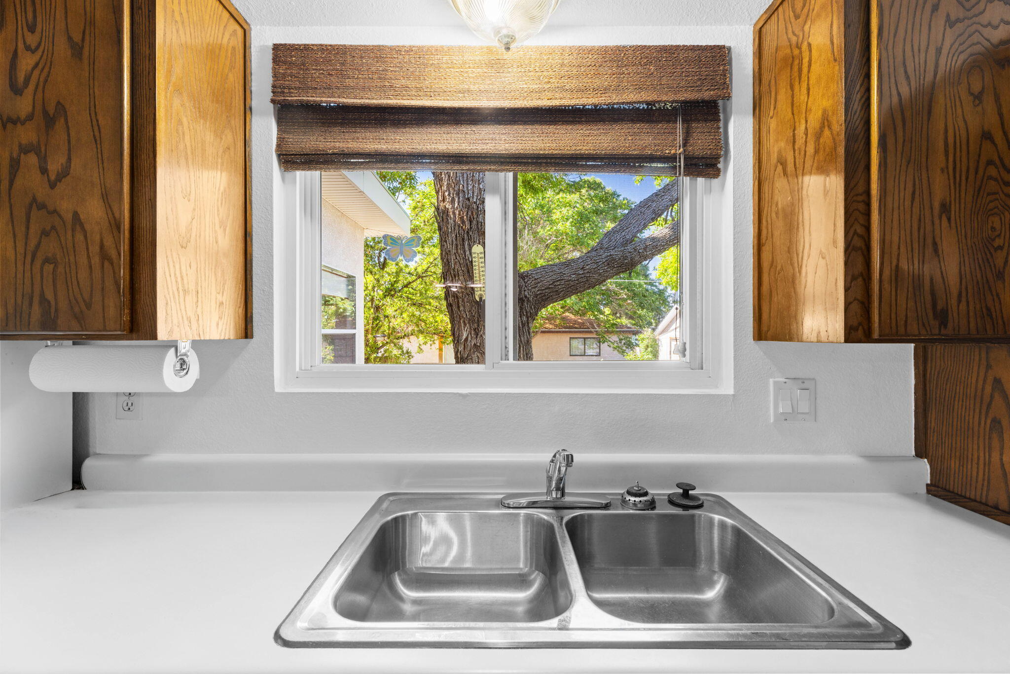 Photo 11 — 9420 Dona Rowena Avenue NE