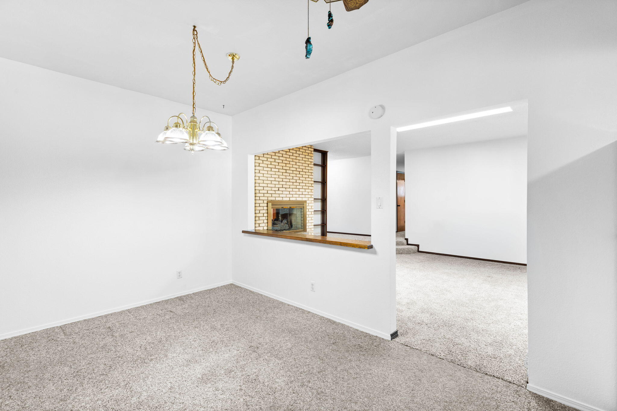 Photo 12 — 9420 Dona Rowena Avenue NE