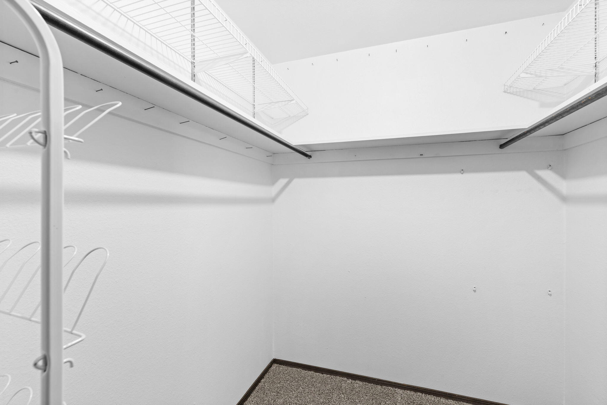 Photo 20 — 9420 Dona Rowena Avenue NE