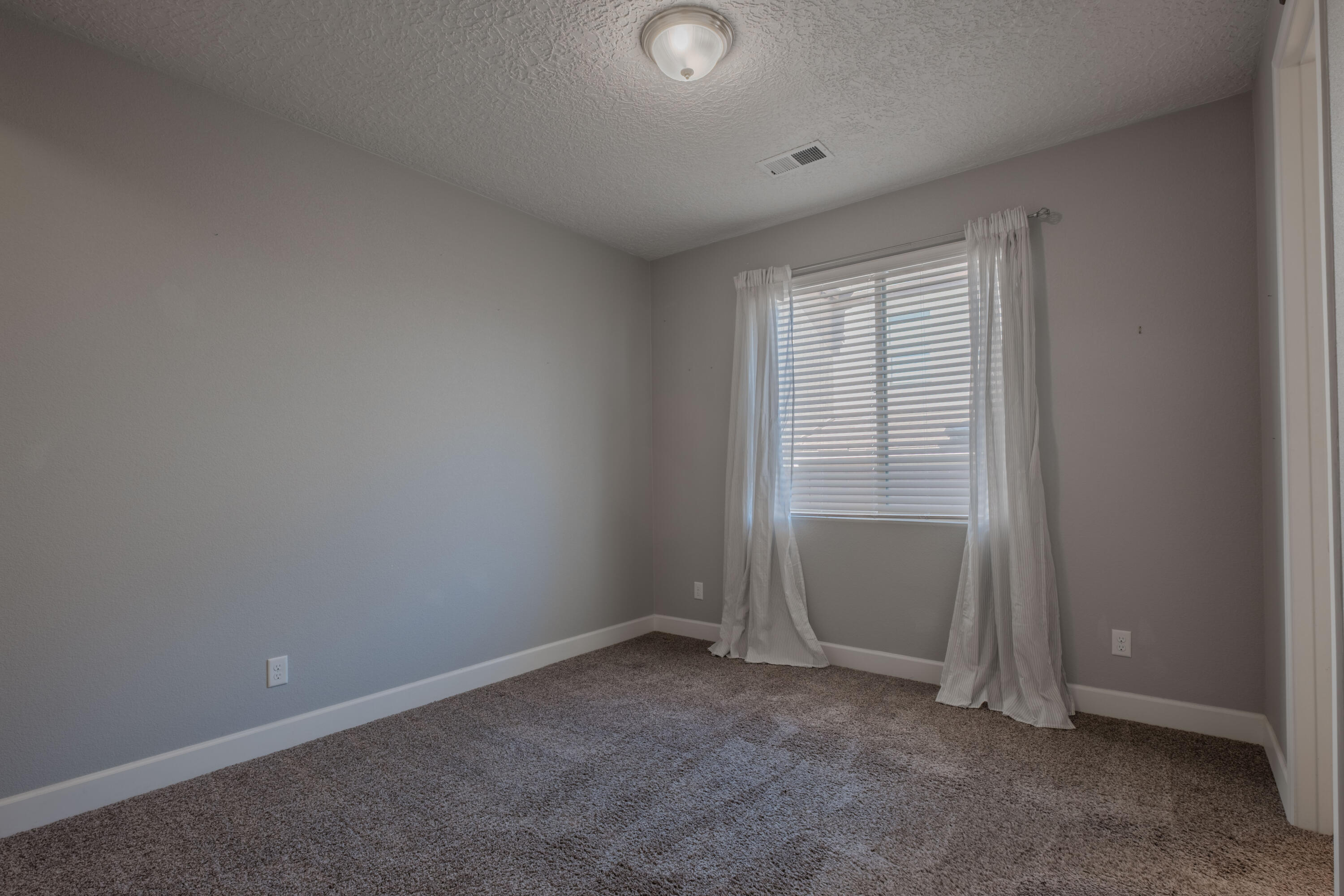 Photo 5 — 2806 Cipres Lane SE