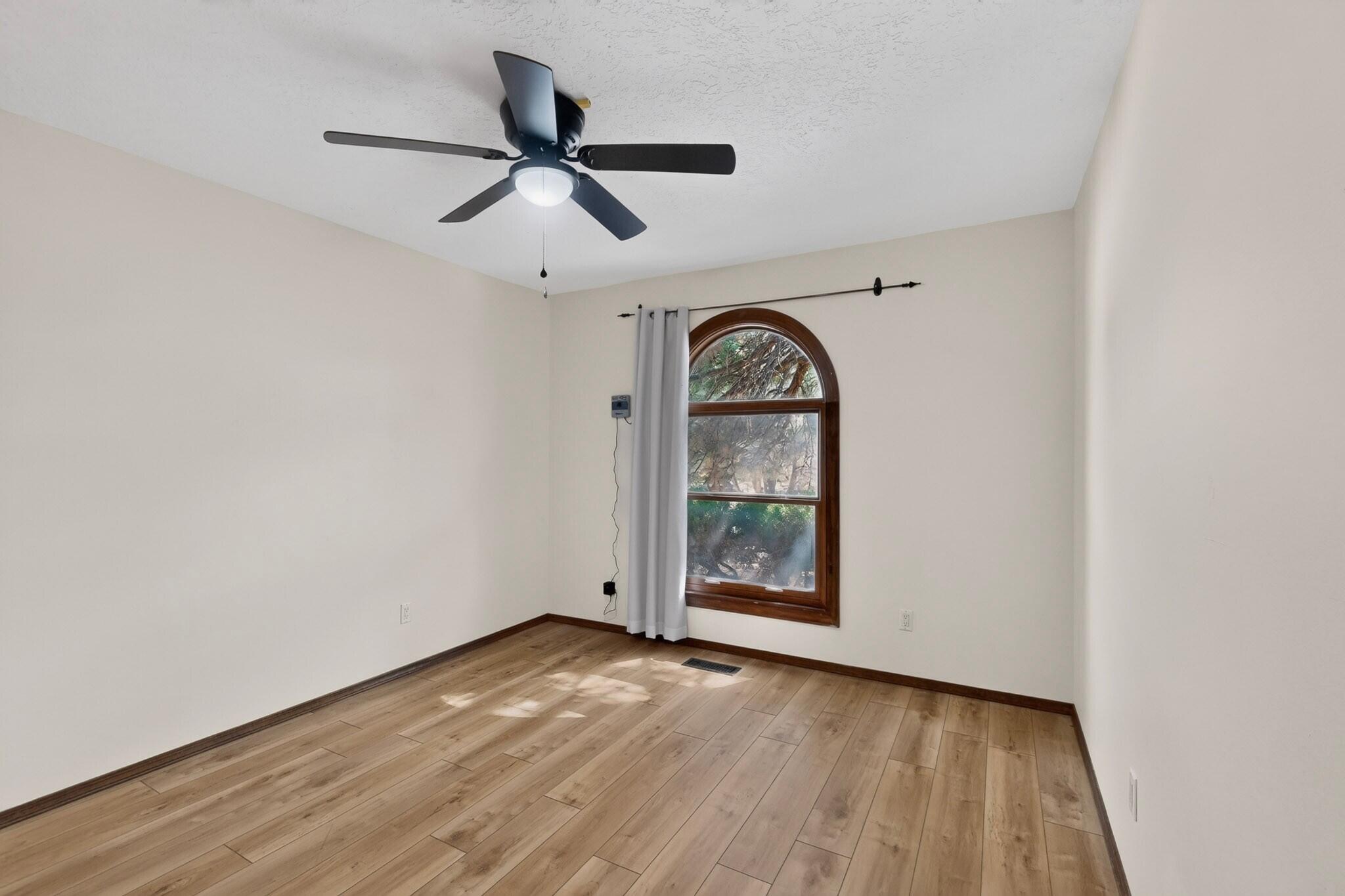 Photo 7 — 2524 Madre Drive NE