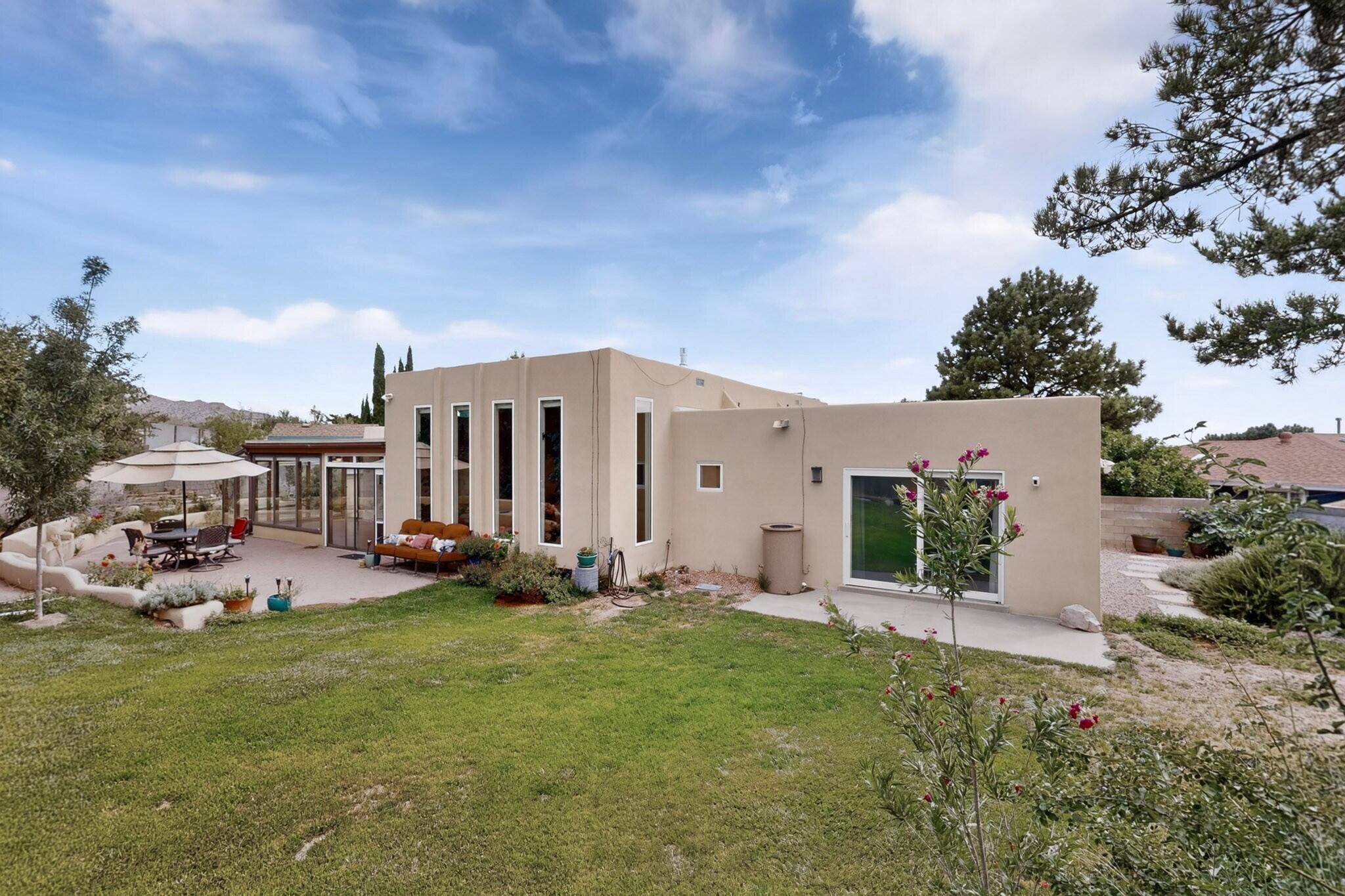 Photo 14 — 2524 Madre Drive NE