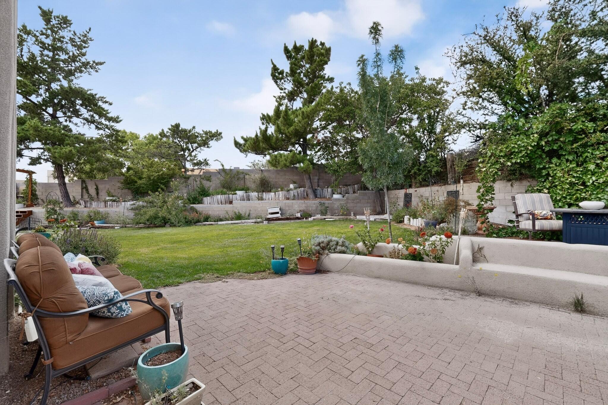 Photo 15 — 2524 Madre Drive NE