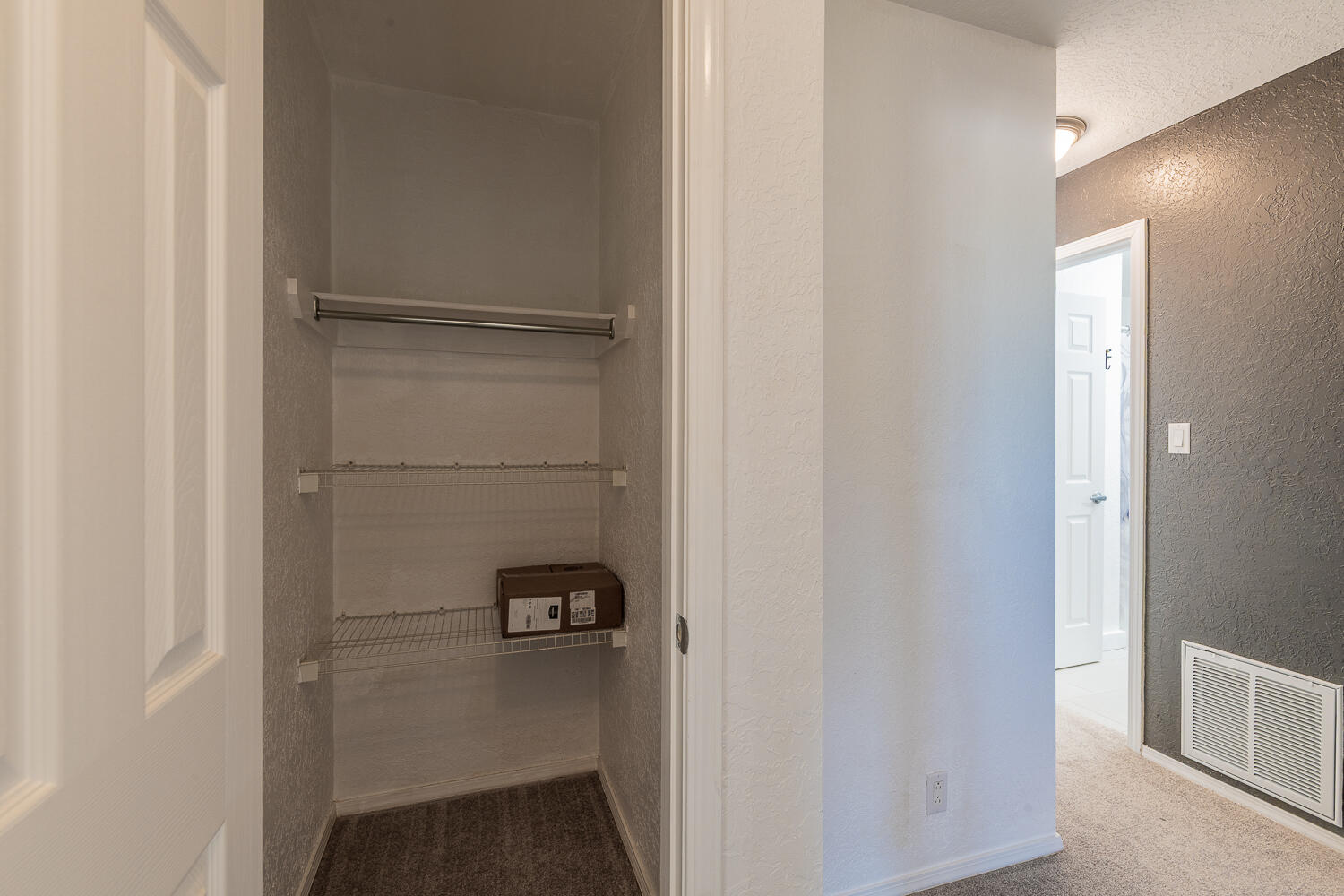 Photo 9 — 2900 Vista Del Rey NE UNIT 29C
