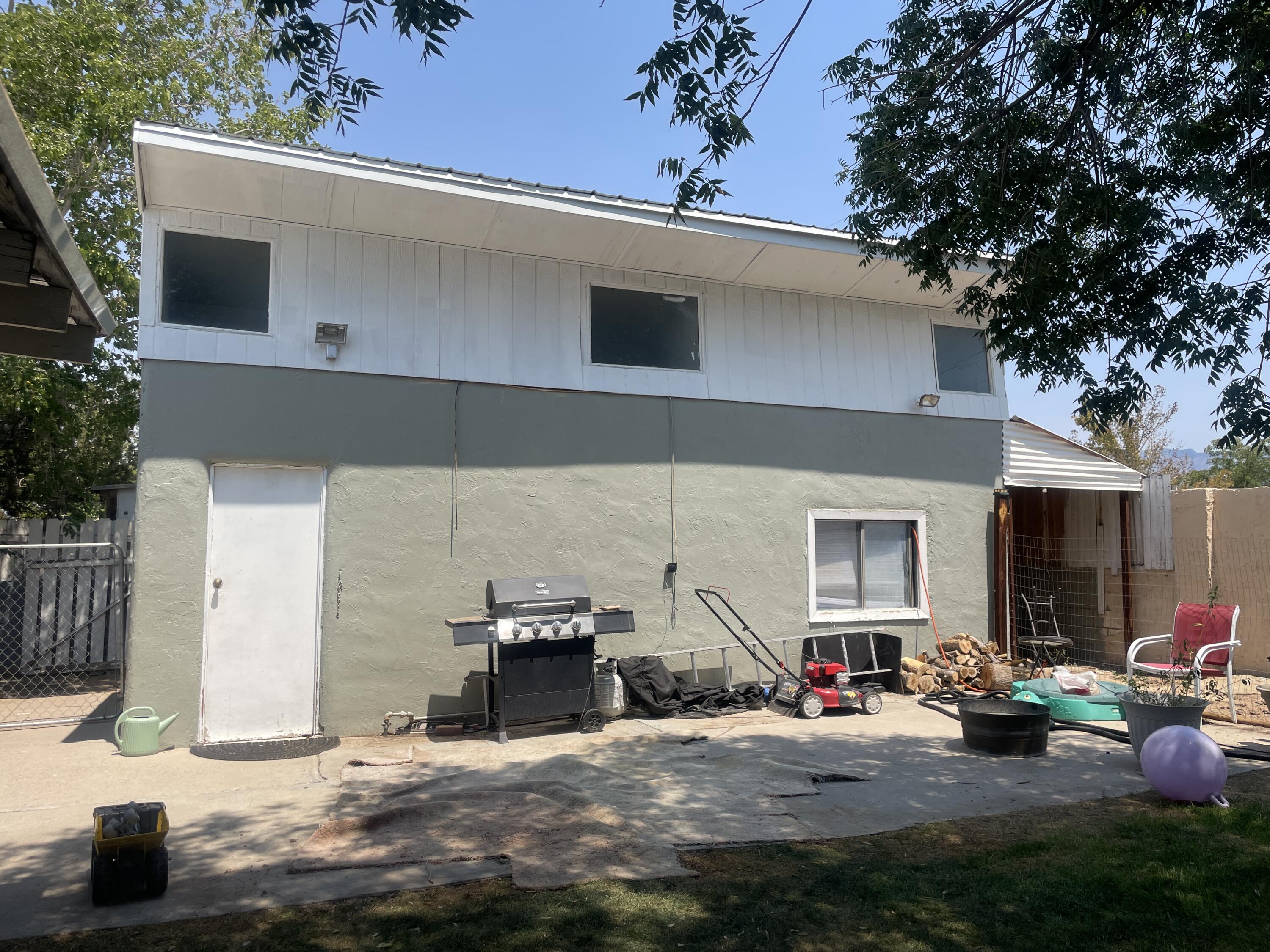 Photo 9 — 2724 Madison Street NE